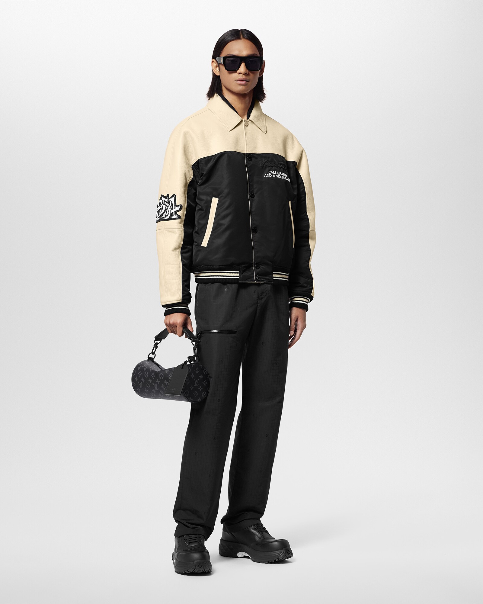 Soft Polochon PM Monogram Eclipse - Taschen M46796 | LOUIS VUITTON 