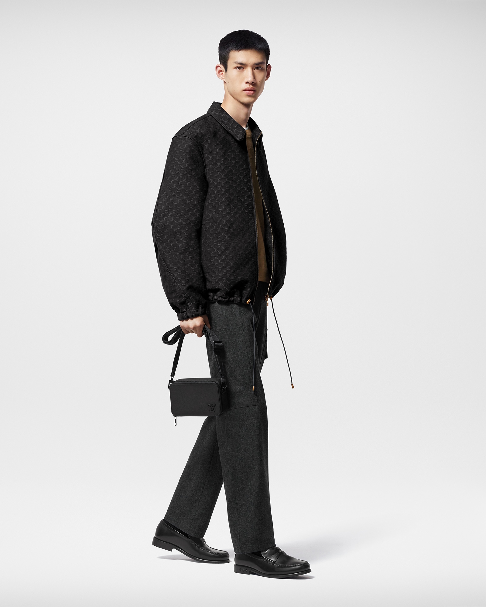 Alpha Wearable Geldbörse LV Aerogram - Taschen | LOUIS VUITTON