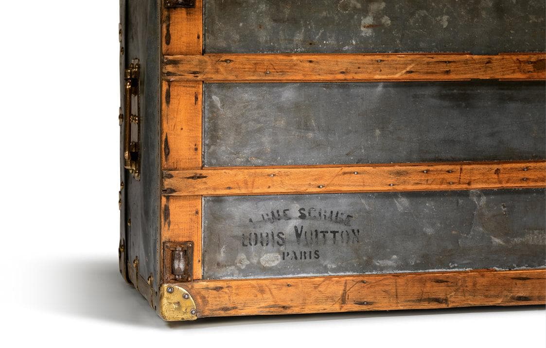 Detail of the LV zinc trunk