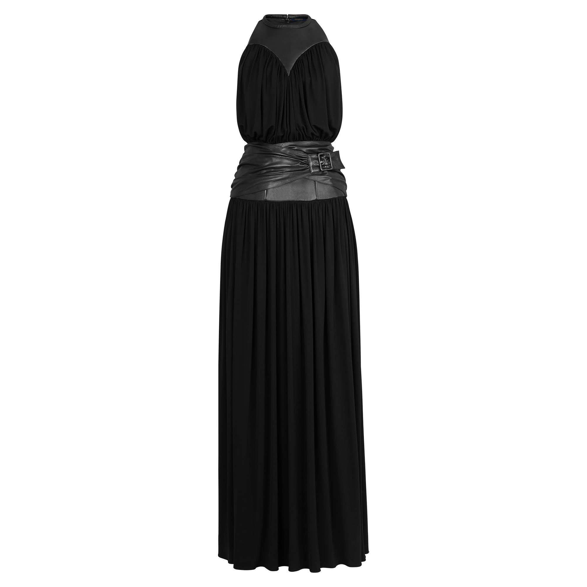 Schwarzes Langes Kleid Mit Gürtel