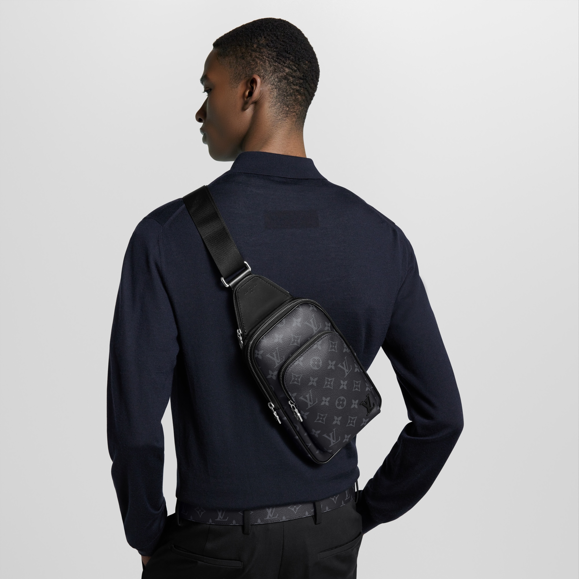 Avenue Sling Bag PM Monogram Eclipse Canvas Herren Taschen Alle Taschen | LOUIS VUITTON (Zoom)