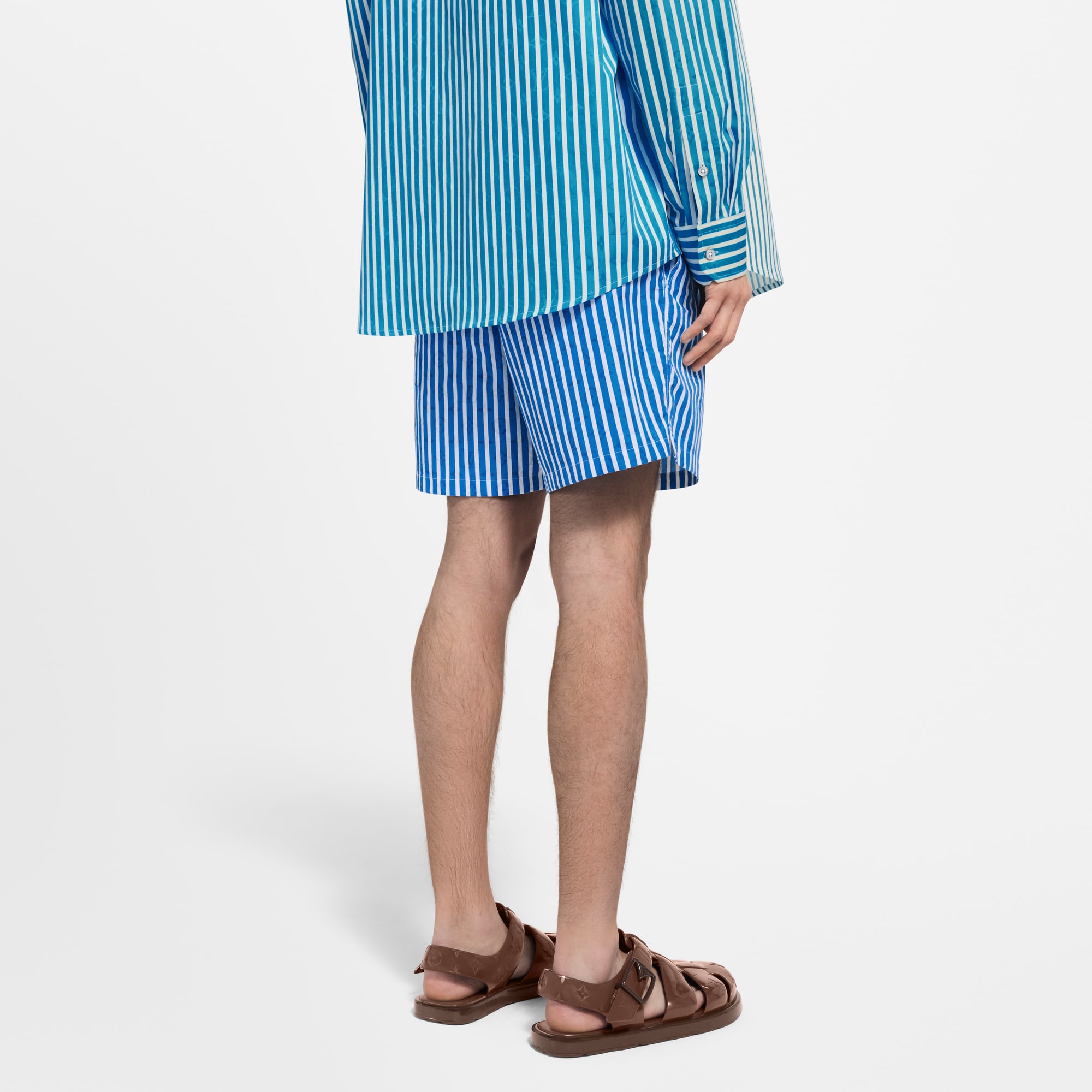 Badeshorts mit Streifen und Monogram-Motiv  Herren Ready to Wear Bademode | LOUIS VUITTON (Zoom)