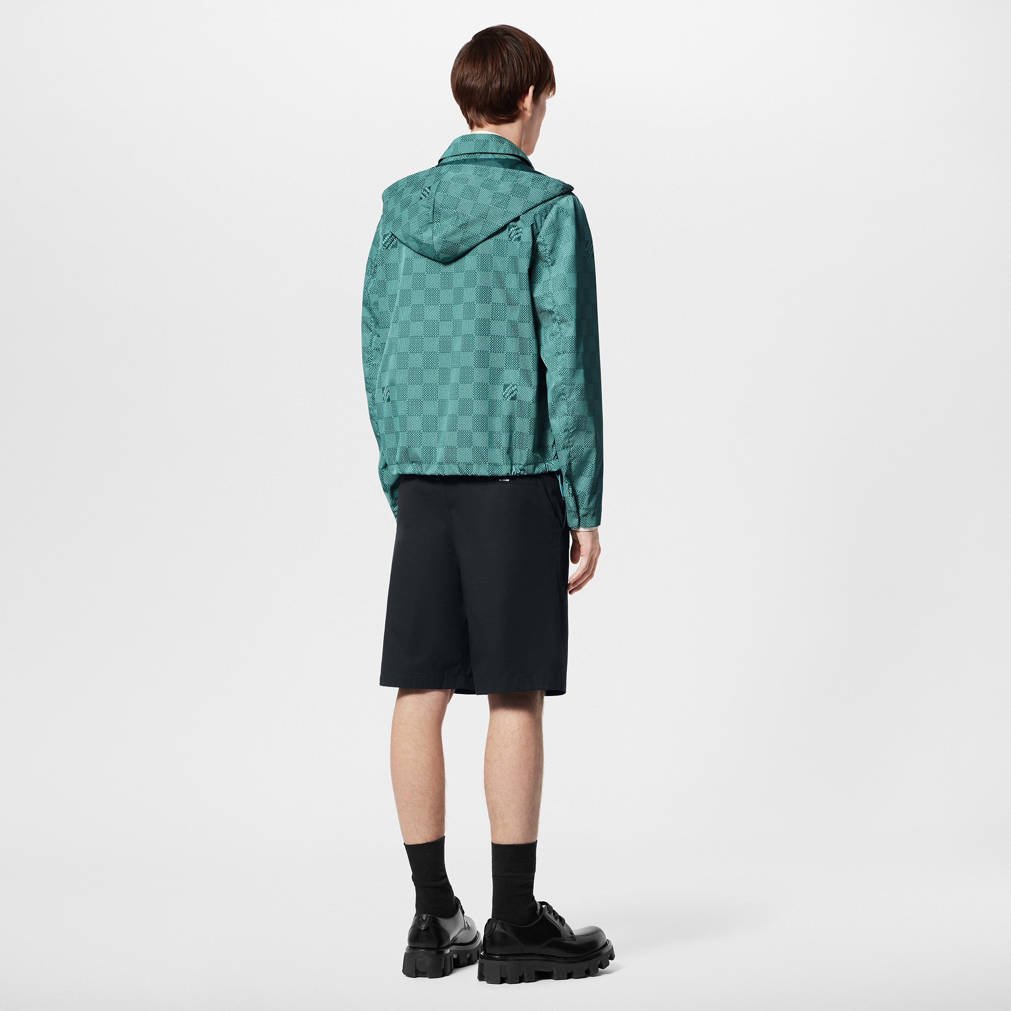 Bedruckte Windjacke aus Nylon mit Kapuze  Herren Ready to Wear Jacken und Mäntel | LOUIS VUITTON (Zoom)