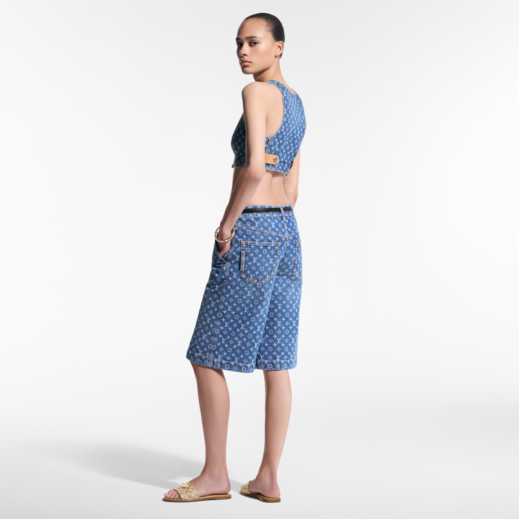 Bermudas aus Denim mit Monogram  Damen Ready to Wear Röcke und Shorts | LOUIS VUITTON (Zoom)