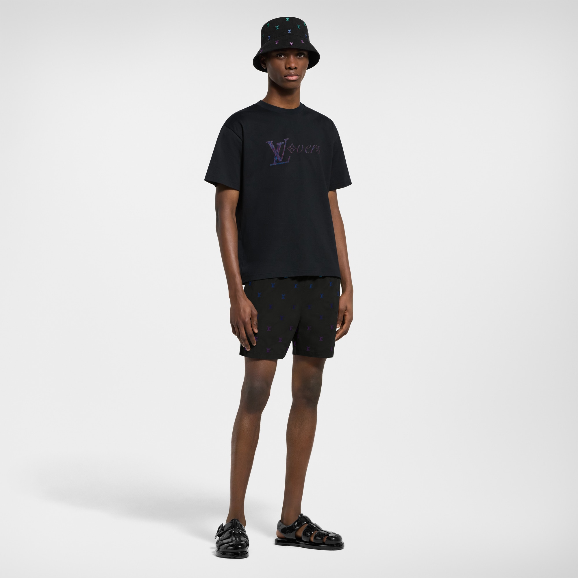 Bestickte Badeshorts mit LV Blason-Motiv und Farbverlauf  Herren Ready to Wear Bademode | LOUIS VUITTON (Zoom)