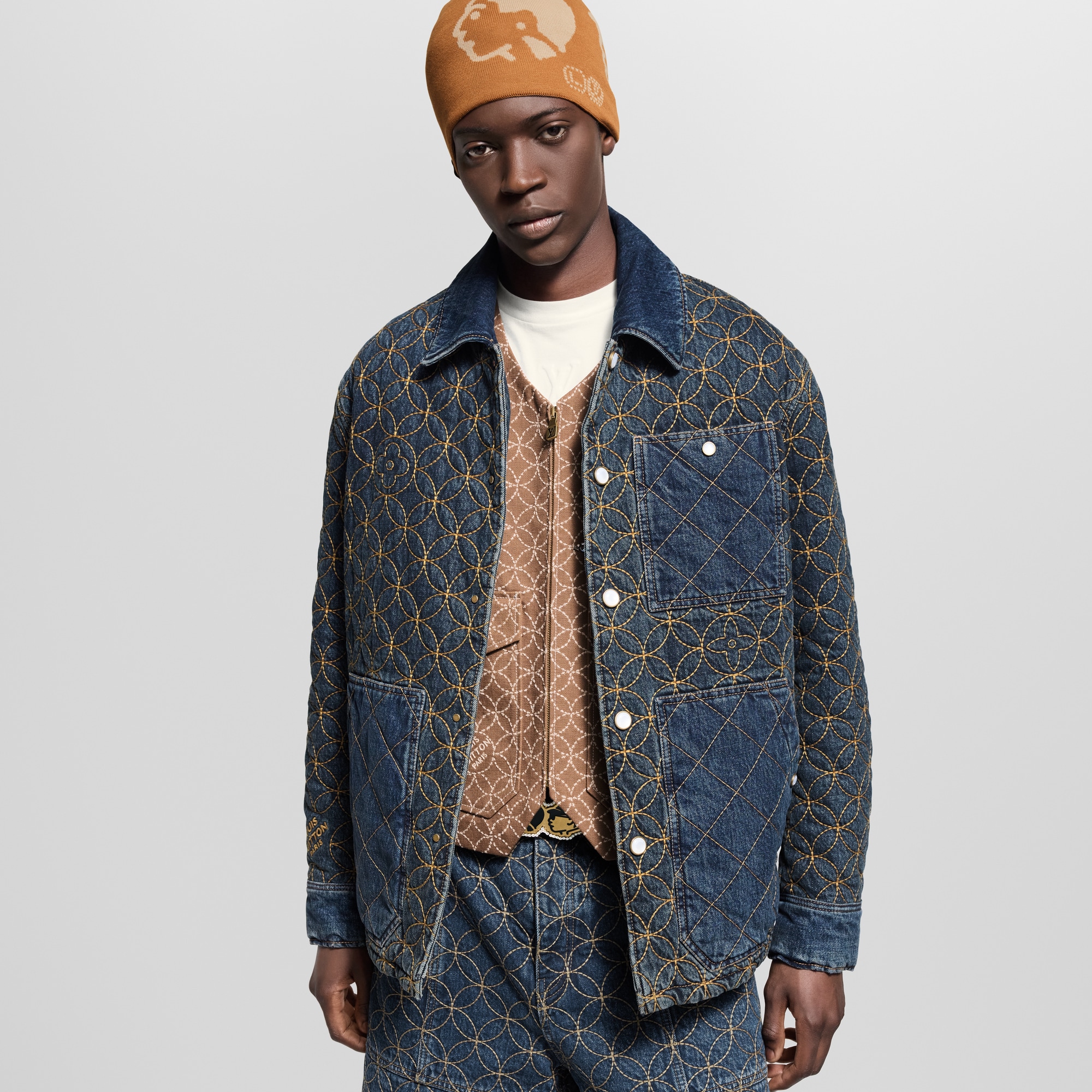 Bestickter Blouson aus Denim  Herren Ready to Wear Jacken und Mäntel | LOUIS VUITTON (Zoom)