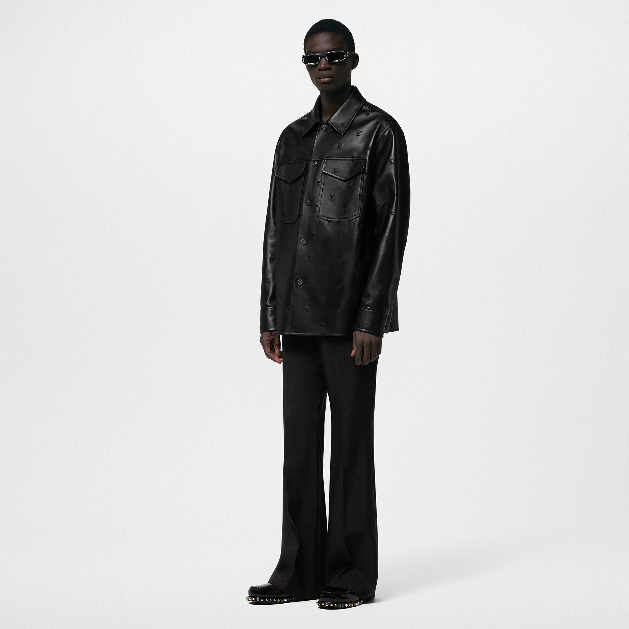 Besticktes Overshirt aus Leder mit Signatur  Herren Ready to Wear Vollständige Ready to Wear | LOUIS VUITTON (Zoom)