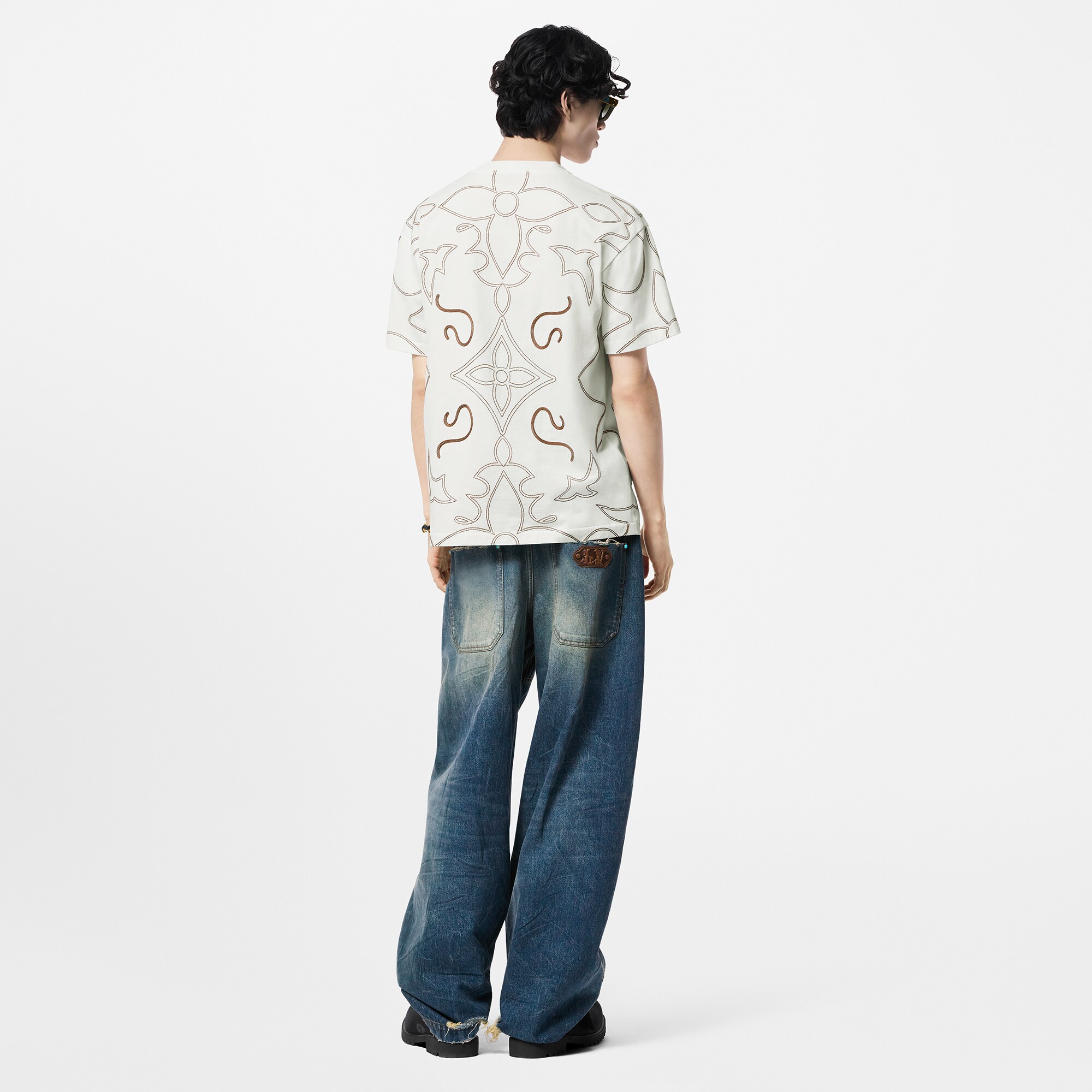 Besticktes T-Shirt aus Baumwolle  Herren Ready to Wear T-Shirts und Poloshirts | LOUIS VUITTON (Zoom)