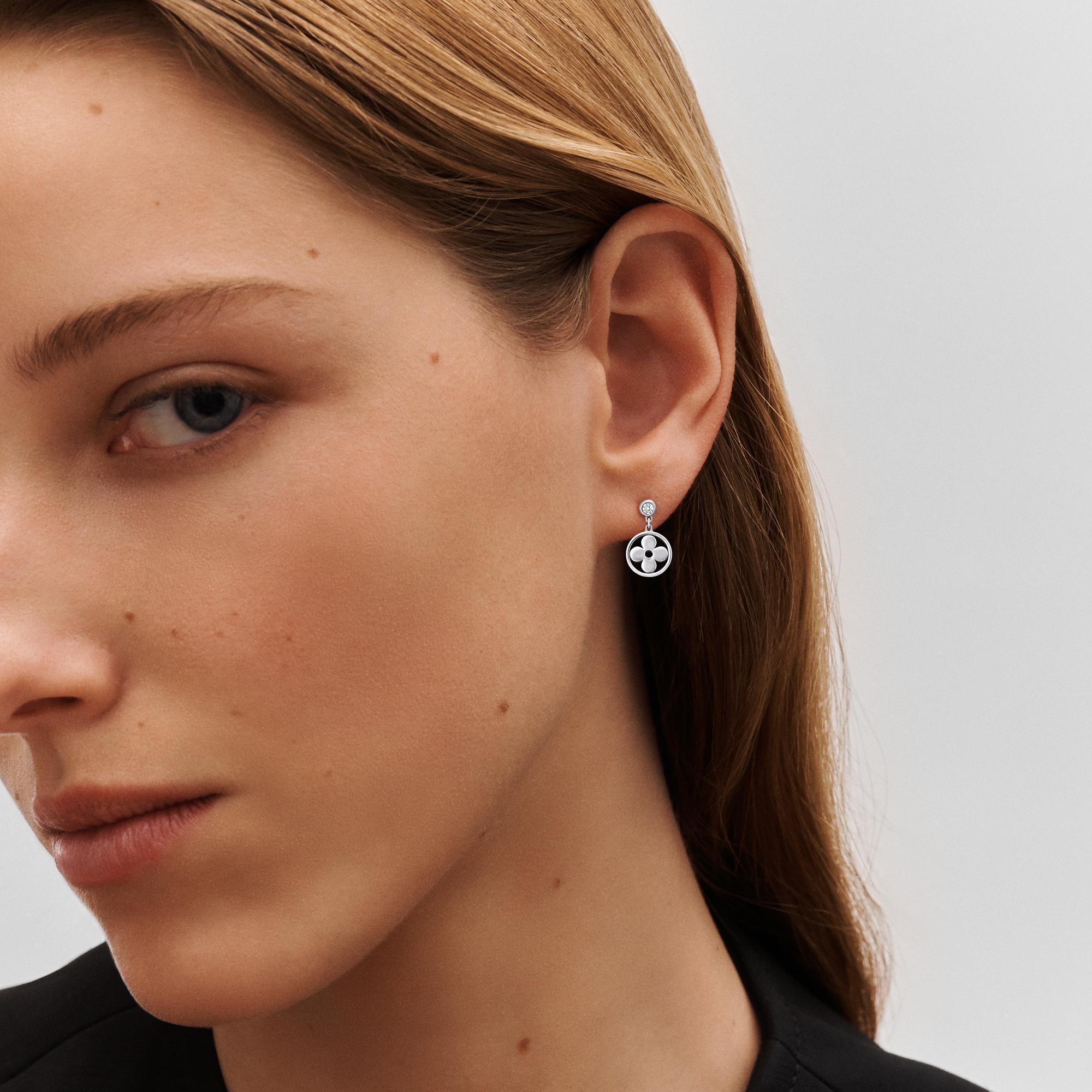 Blossom Ohrstecker, Weissgold mit Diamant – PRO SCHMUCKSTÜCK  Schmuck Kategorien Ohrringe | LOUIS VUITTON (Zoom)