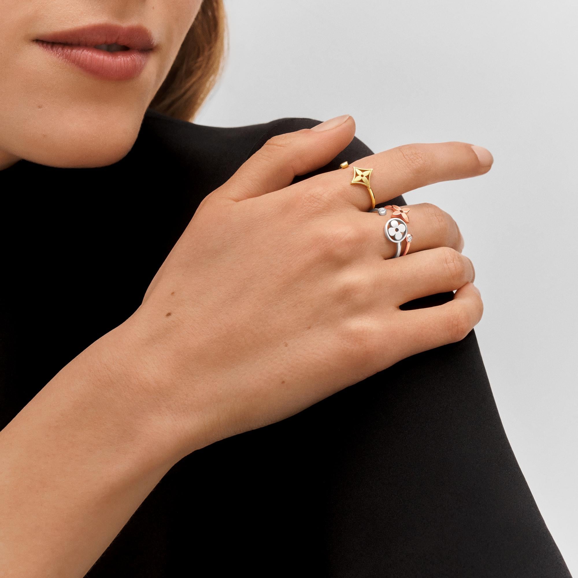 Blossom Ring, in drei Goldtönen mit Diamanten  Schmuck Kategorien Alle Schmuckstücke | LOUIS VUITTON (Zoom)