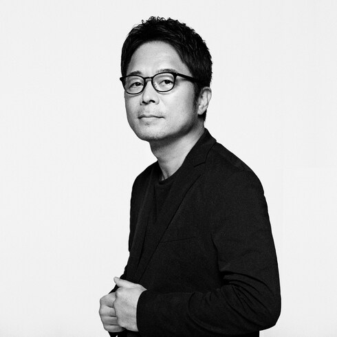 Blossom Stuhl von Tokujin Yoshioka Leder & andere Materialien Les Extraordinaires Objets Nomades Stühle und Tische | LOUIS VUITTON