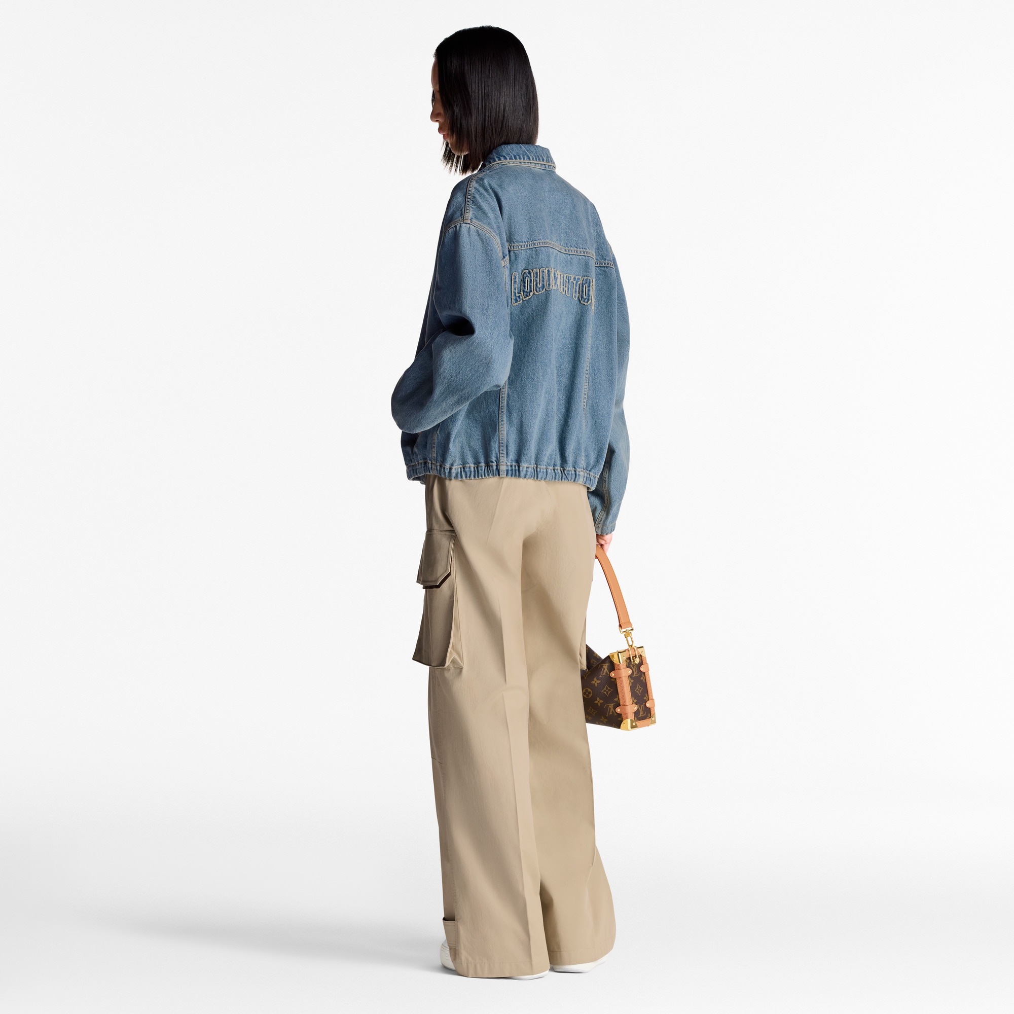 Bomberjacke aus Denim  Damen Ready to Wear Mäntel und Jacken | LOUIS VUITTON (Zoom)
