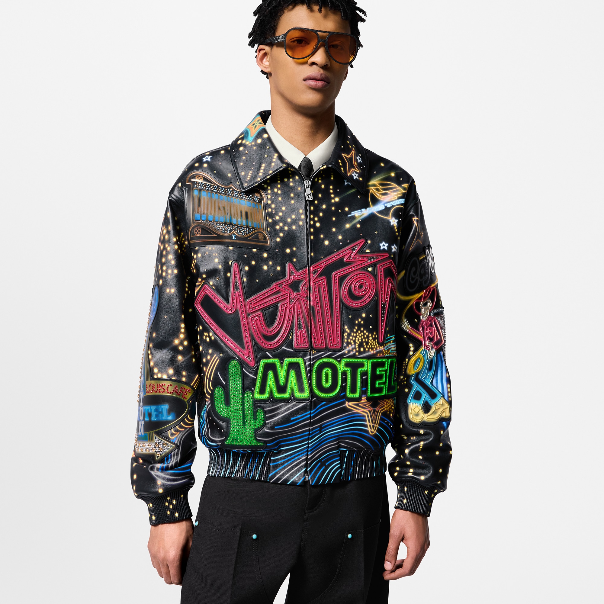 Bomberjacke aus Leder mit Verzierungen - auf Bestellung erhältlich  Herren Ready to Wear Jacken und Mäntel | LOUIS VUITTON (Zoom)