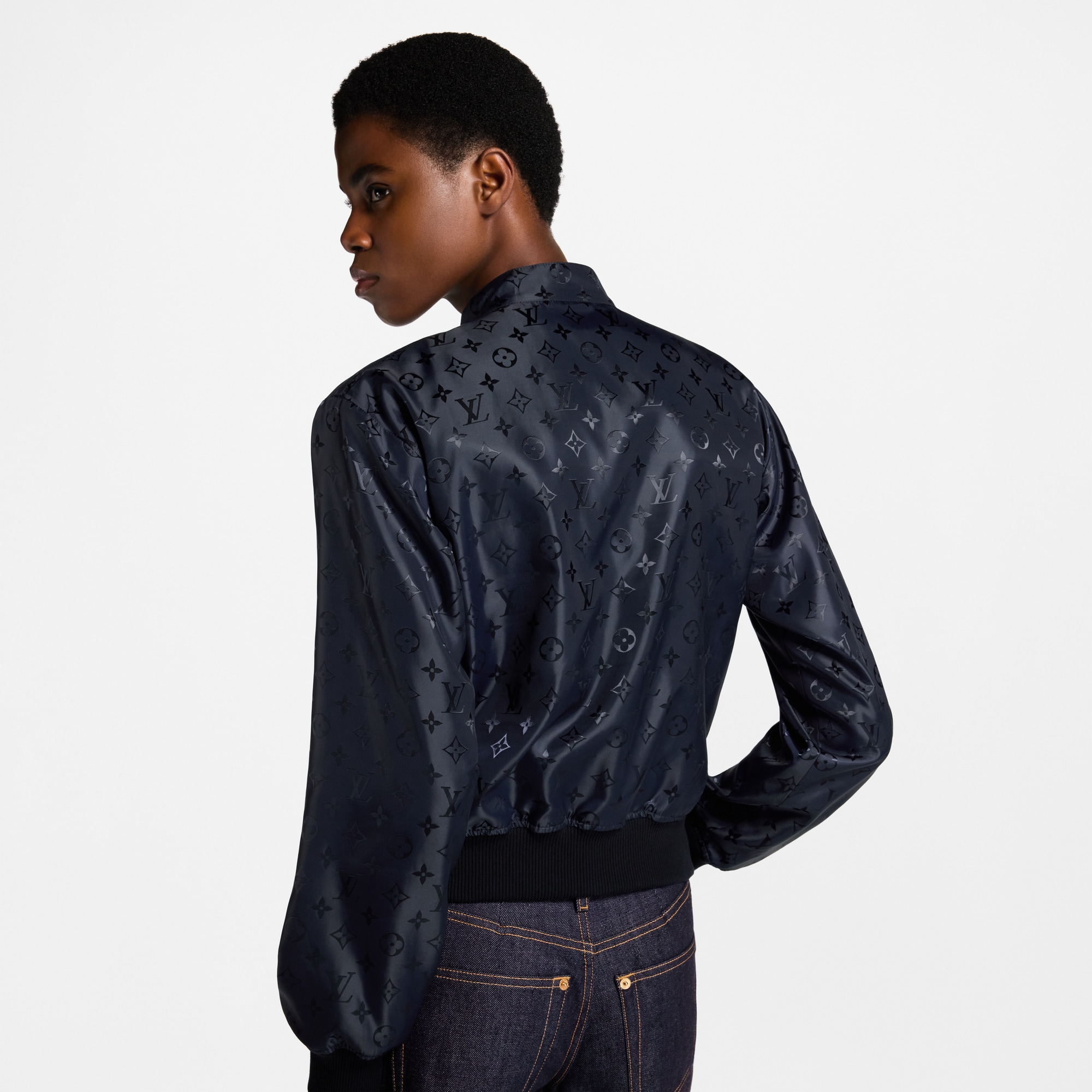 Bomberjacke zum Wenden mit Halsketten-Motiv  Damen Ready to Wear Mäntel und Jacken | LOUIS VUITTON (Zoom)