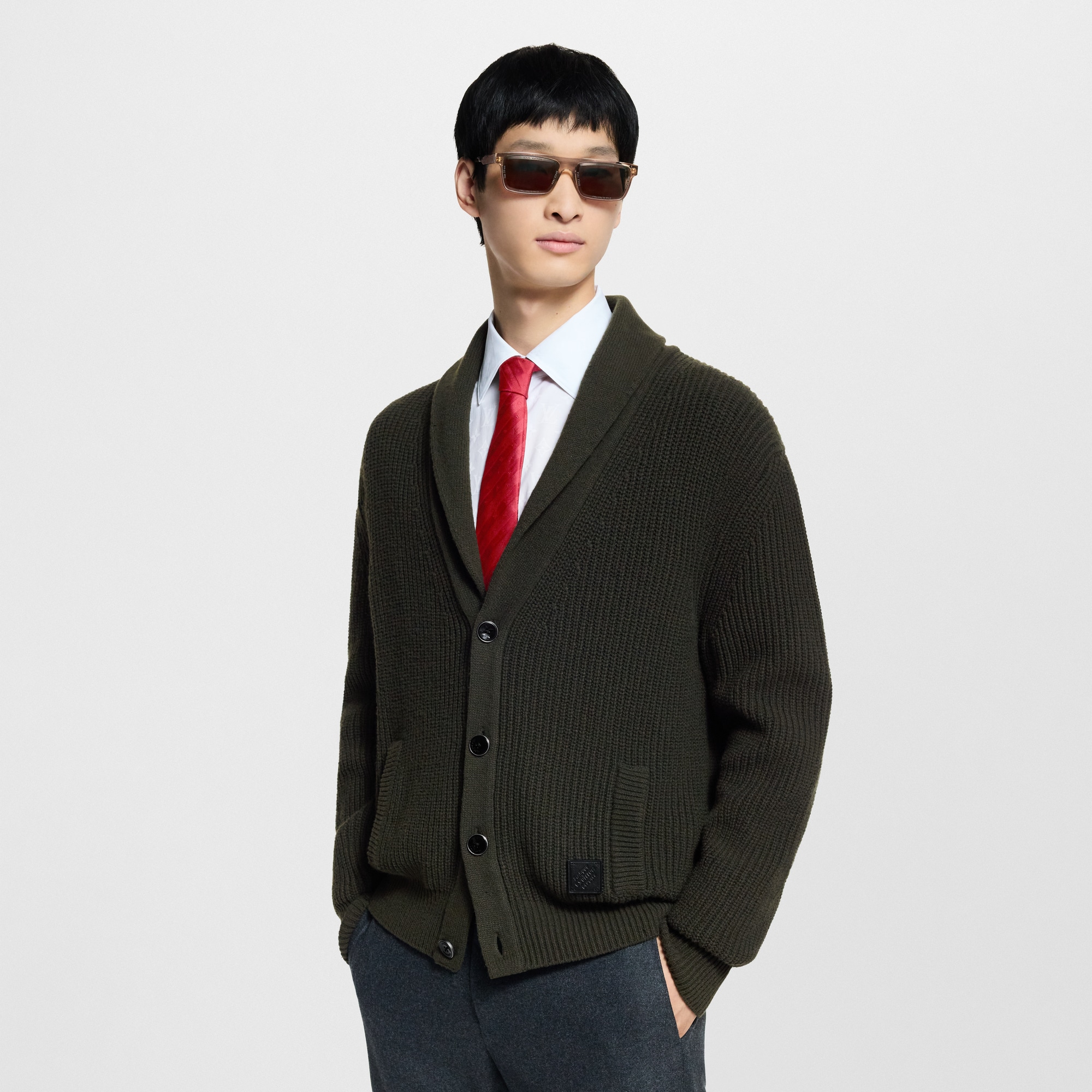 Cardigan aus Kaschmirgemisch mit Schalkragen  Herren Ready to Wear Vollständige Ready to Wear | LOUIS VUITTON (Zoom)