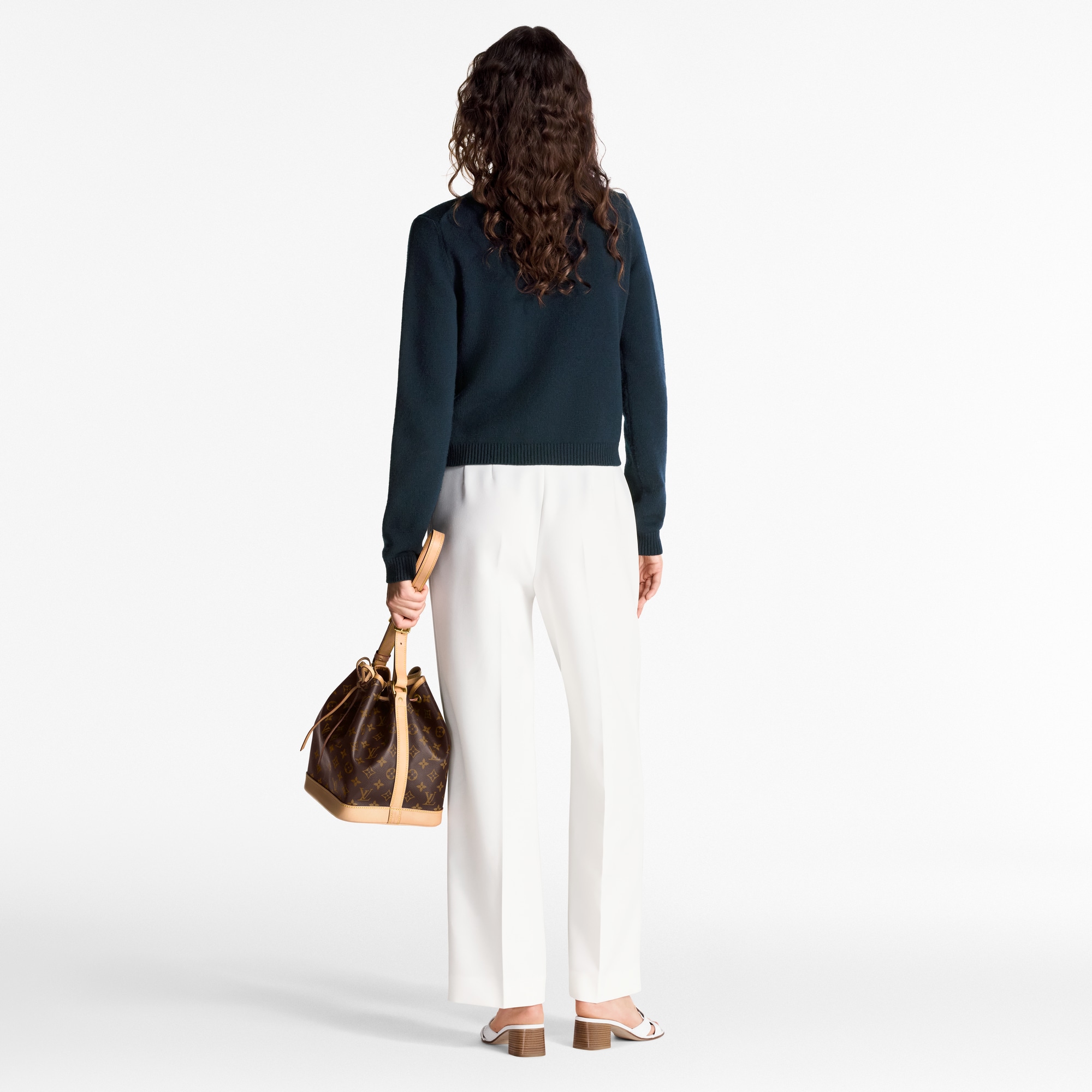 Cardigan mit Taschen aus Bouclé  Damen Ready to Wear Strick | LOUIS VUITTON (Zoom)