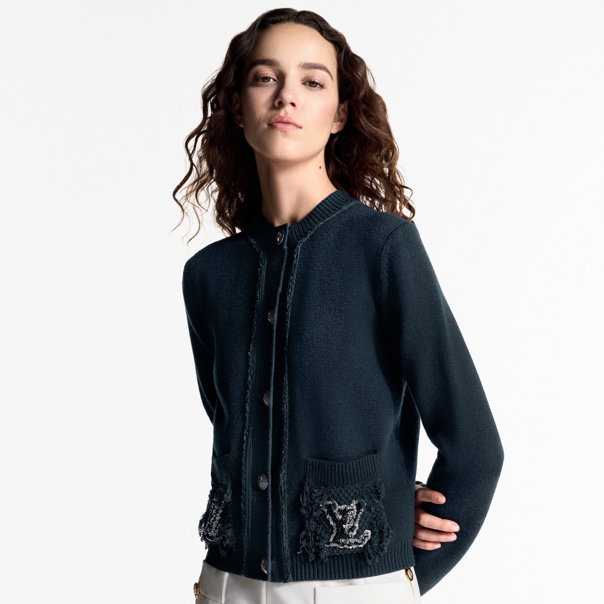 Cardigan mit Taschen aus Bouclé  Damen Ready to Wear Strick | LOUIS VUITTON (Zoom)