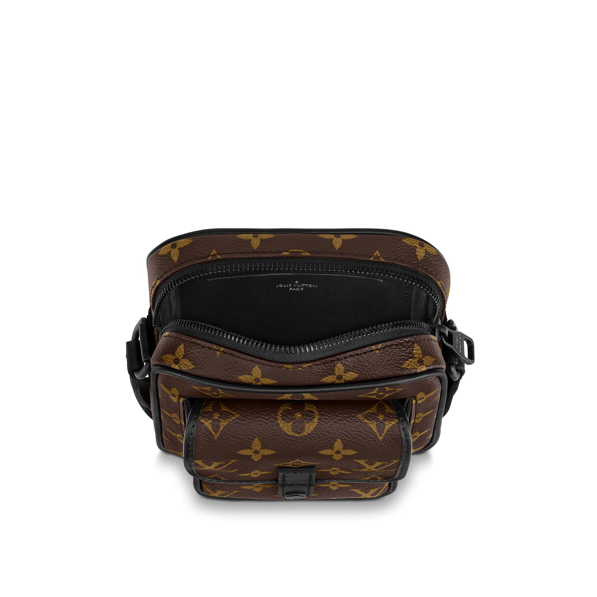 Christopher Wearable Wallet Monogram Macassar Canvas Herren Geldbörsen und Kleinlederwaren Alle Geldbörsen und Kleinlederwaren | LOUIS VUITTON (Zoom)