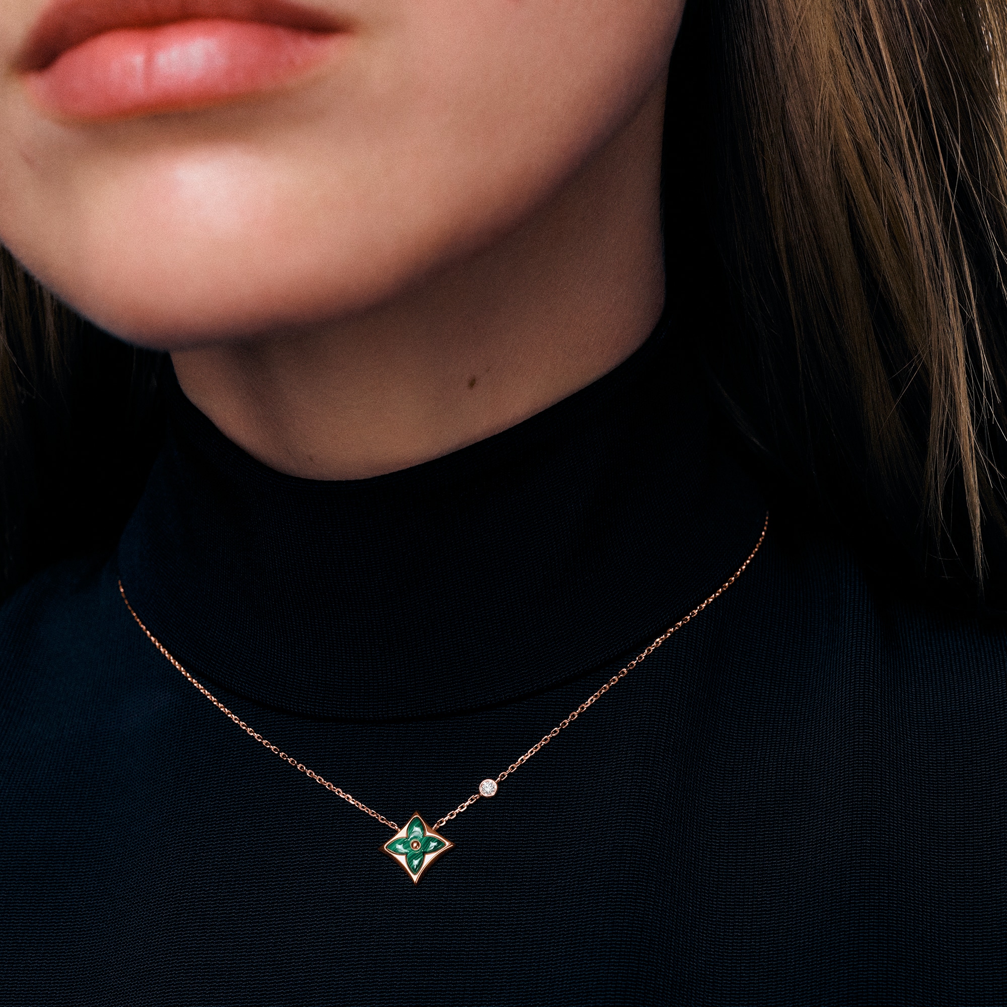 Color Blossom BB sternförmiger Anhänger mit Halskette, Roségold, Malachit und Diamant  Schmuck Kategorien Halsketten und Anhänger | LOUIS VUITTON (Zoom)