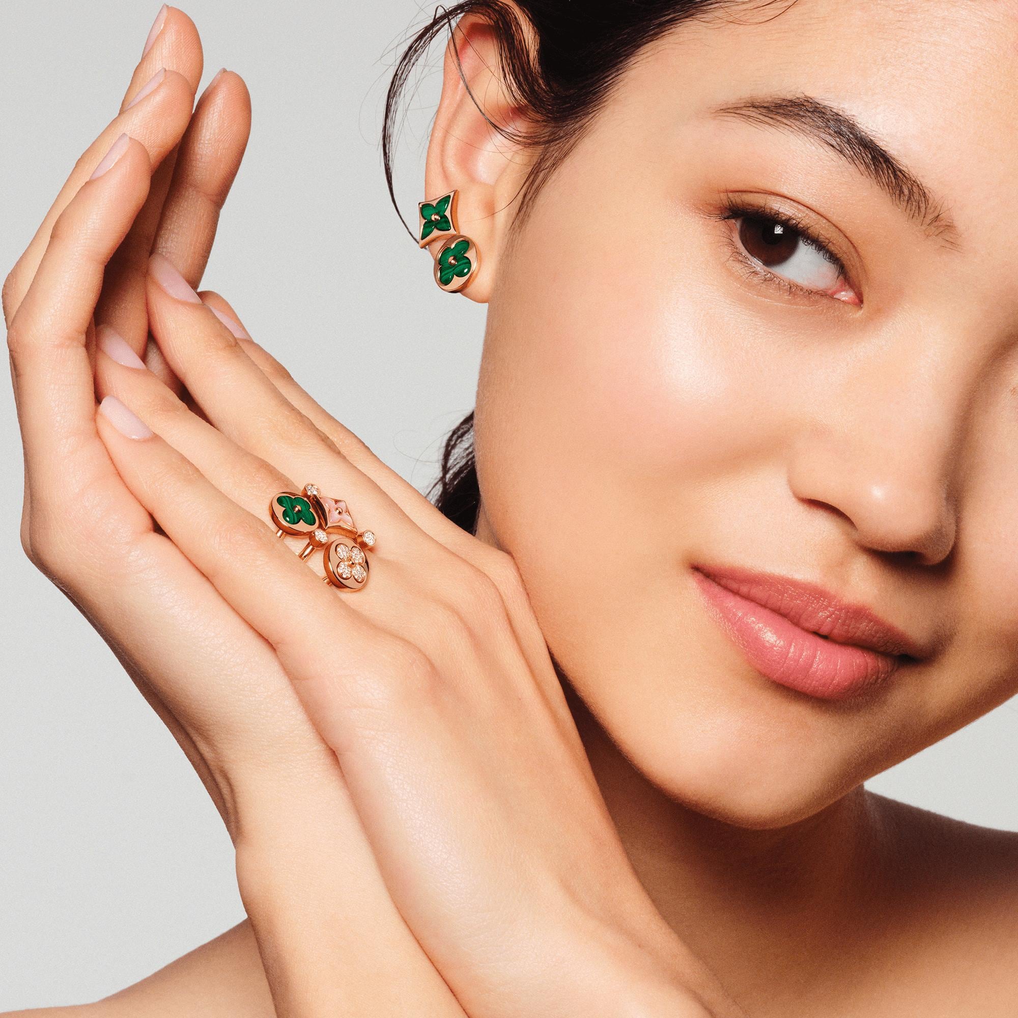 Color Blossom BB Sun Ohrstecker, Roségold und Malachit - Einzelstück  Schmuck Kategorien Alle Schmuckstücke | LOUIS VUITTON (Zoom)