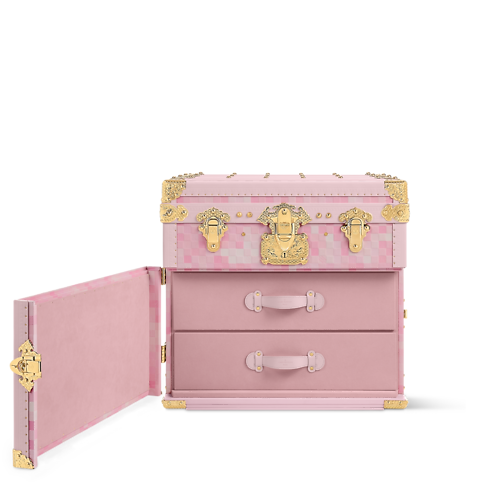 Courrier Lozine Carré Damoflage Pink Sakura Damoflage Trunks, Reisen und Wohnen Trunks und Koffer Trunks und Reisegepäck | LOUIS VUITTON (Zoom)