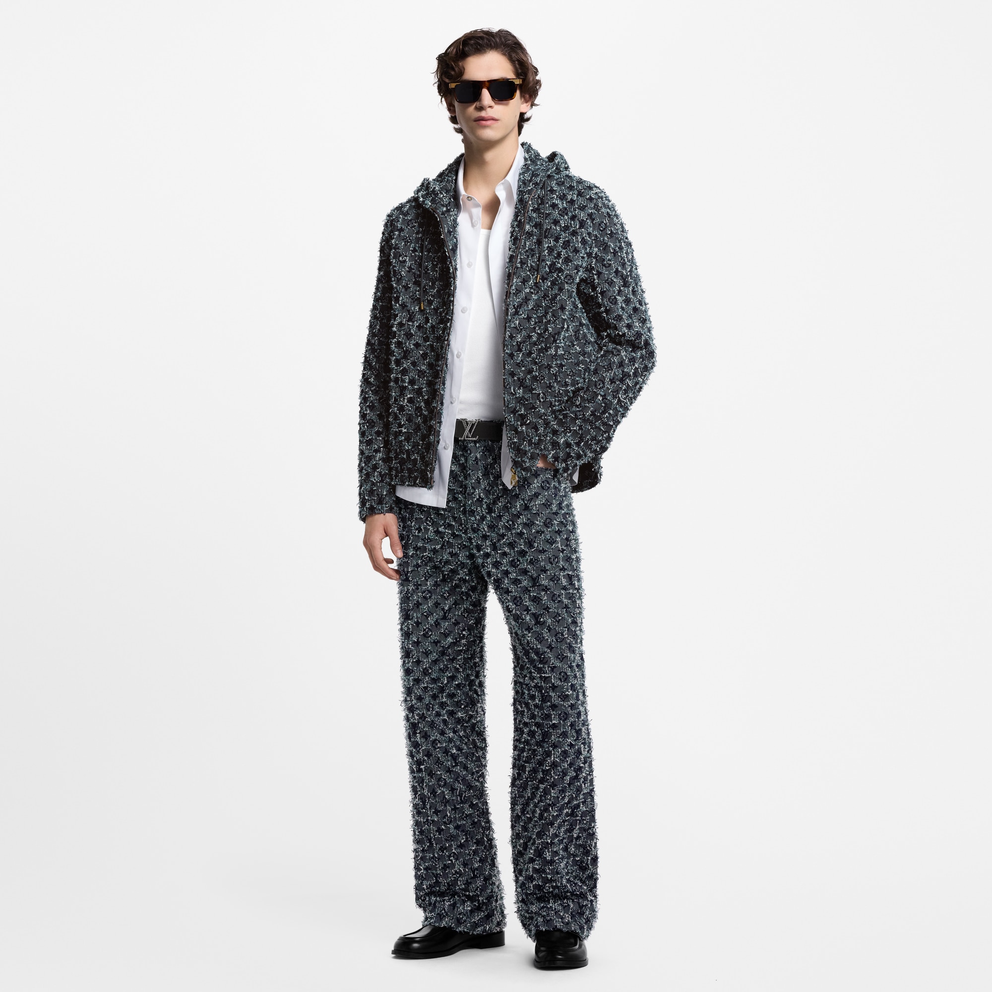Denim-Hose im Skater-Look mit geflocktem Monogram-Motiv  Herren Ready to Wear Denim | LOUIS VUITTON (Zoom)