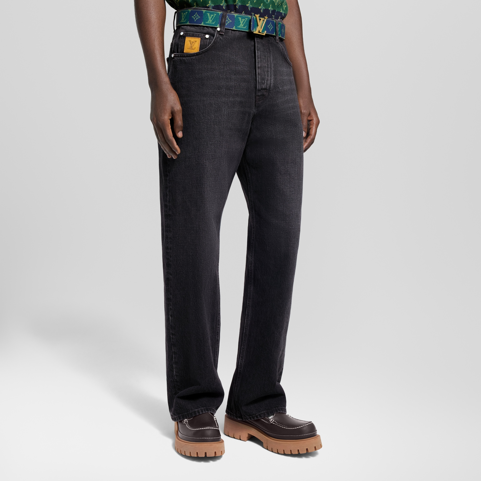 Denim-Hose im Skater-Stil mit LV Signatur  Herren Ready to Wear Denim | LOUIS VUITTON (Zoom)