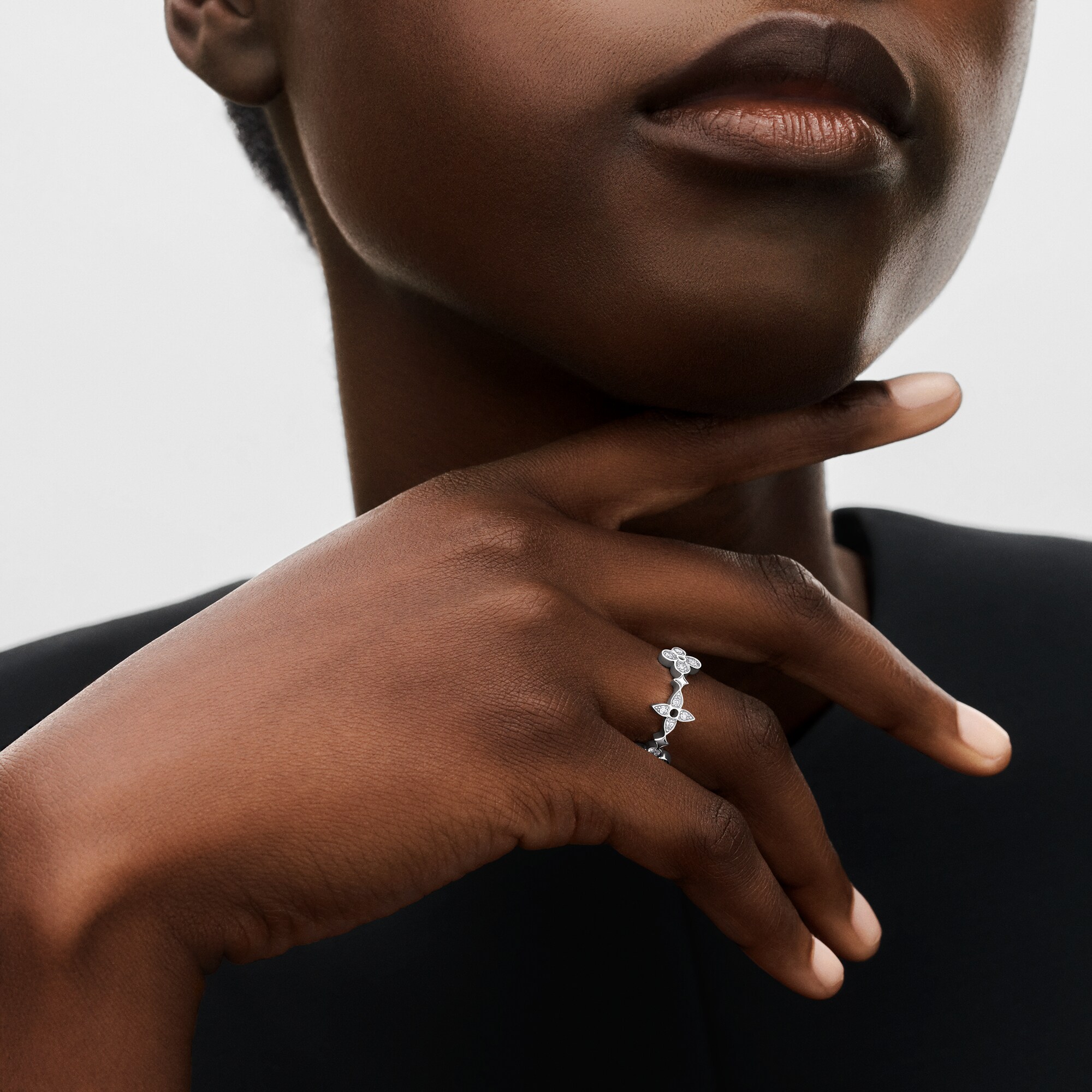 Dentelle Ring, Weißgold und Diamanten  Schmuck Kategorien Ringe | LOUIS VUITTON (Zoom)