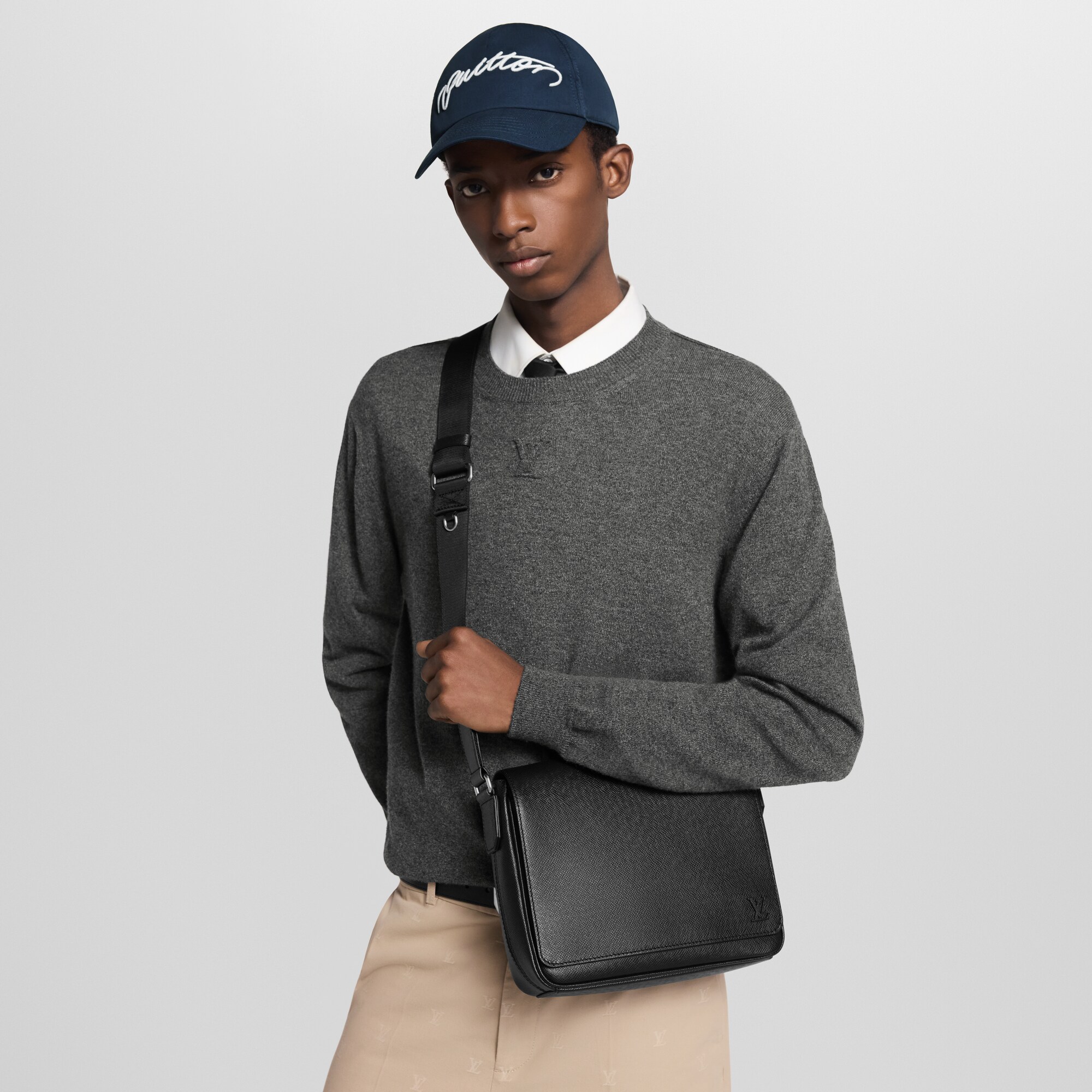 District PM Messenger Tasche Taïga Leder - Taschen M30850 | LOUIS 