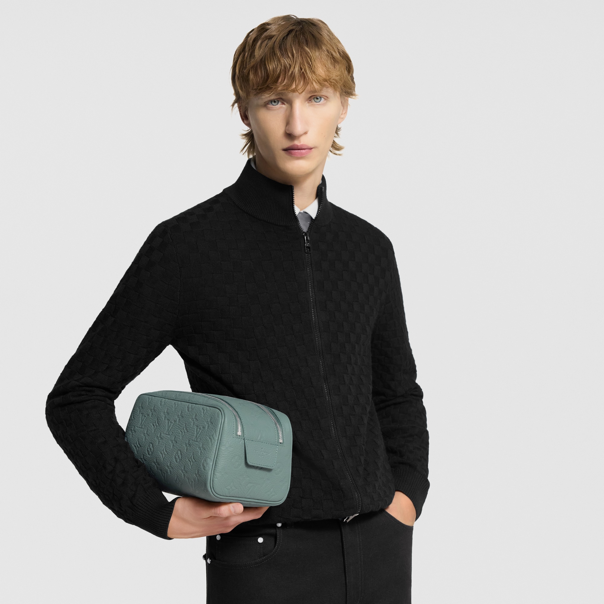 Dopp Kit Taurillon Monogram Herren Reisegepäck Reiseaccessoires | LOUIS VUITTON (Zoom)