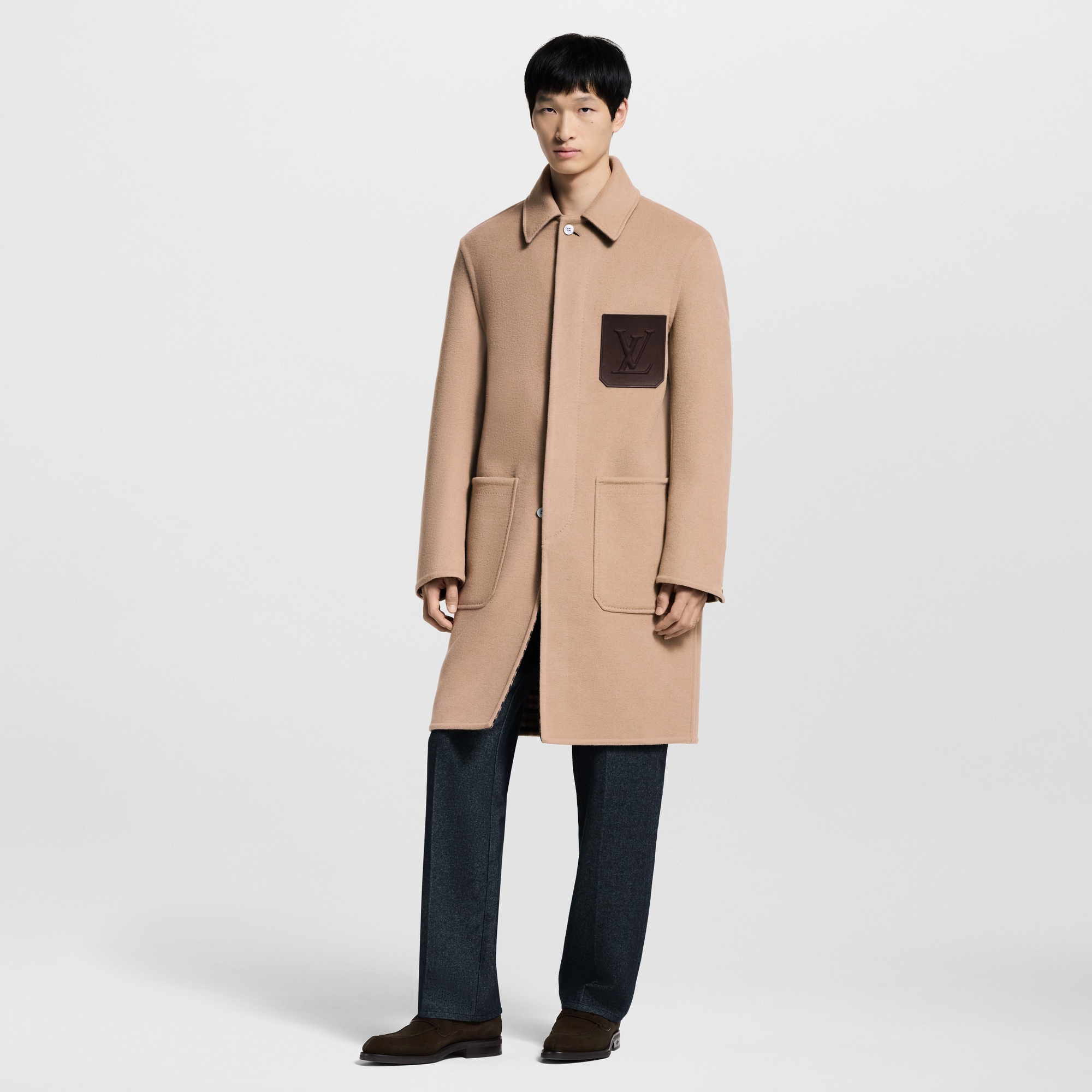 Double Face Car Coat mit Signatur auf der Tasche  Herren Ready to Wear Jacken und Mäntel | LOUIS VUITTON (Zoom)