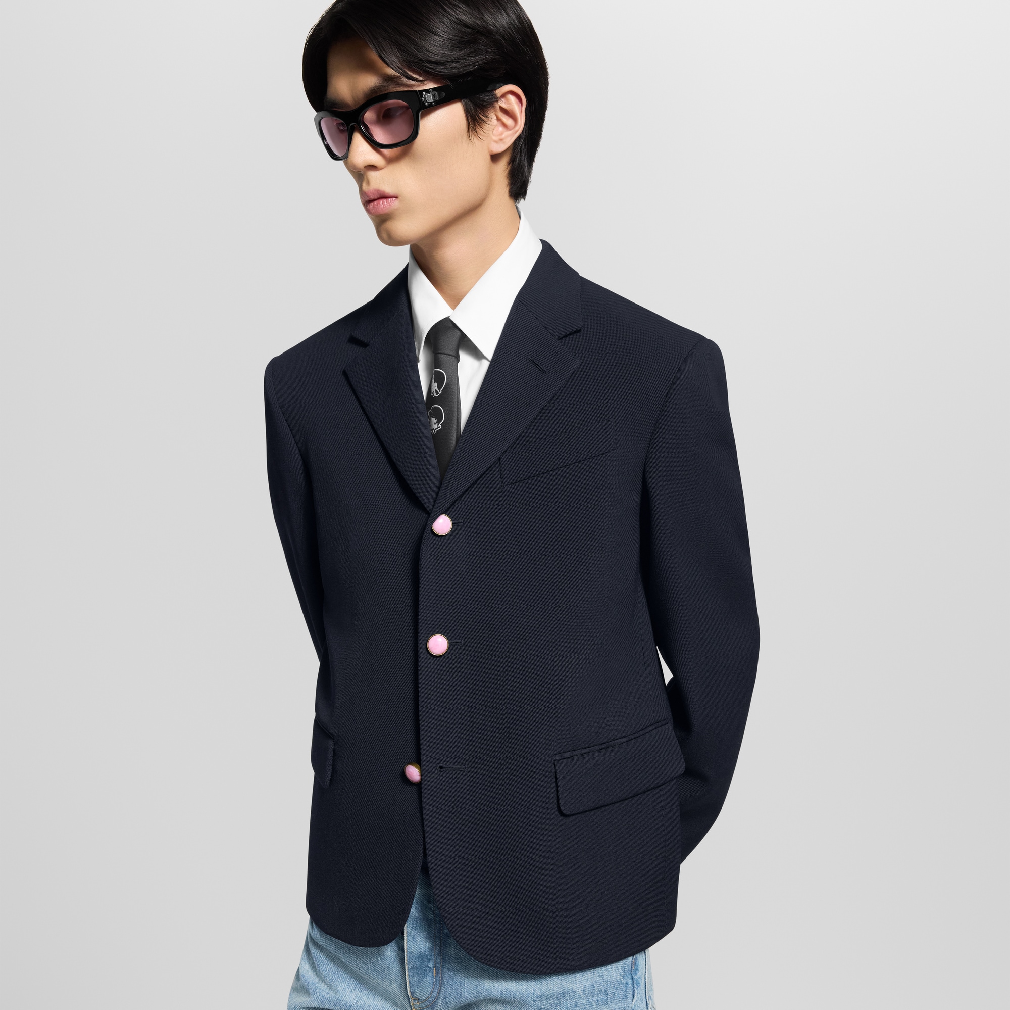 Einreihiges, gekürztes Jackett im klassischen Stil  Herren Ready to Wear Sakkos und Jacketts | LOUIS VUITTON (Zoom)