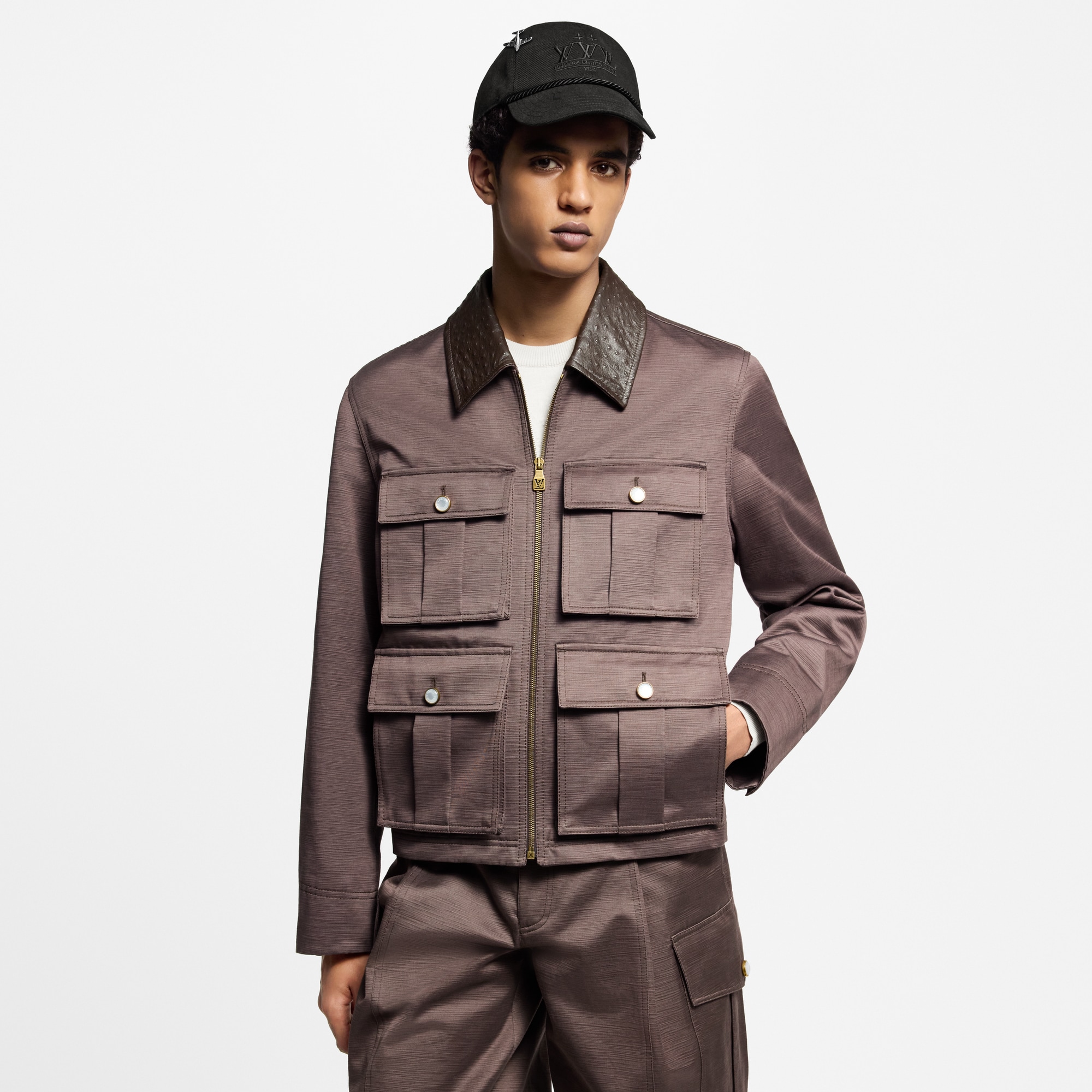 Eleganter Blouson im Safari-Stil mit Kragen aus Leder  Herren Ready to Wear Jacken und Mäntel | LOUIS VUITTON (Zoom)