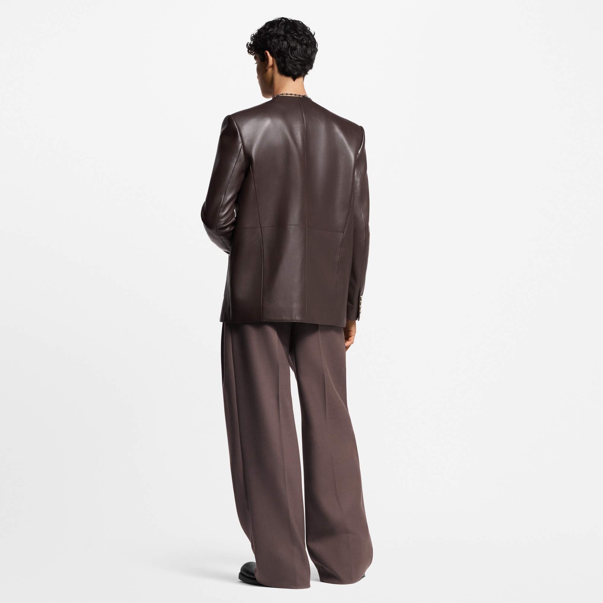 Elegantes kragenloses Jackett aus Leder  Herren Ready to Wear Sakkos und Jacketts | LOUIS VUITTON (Zoom)
