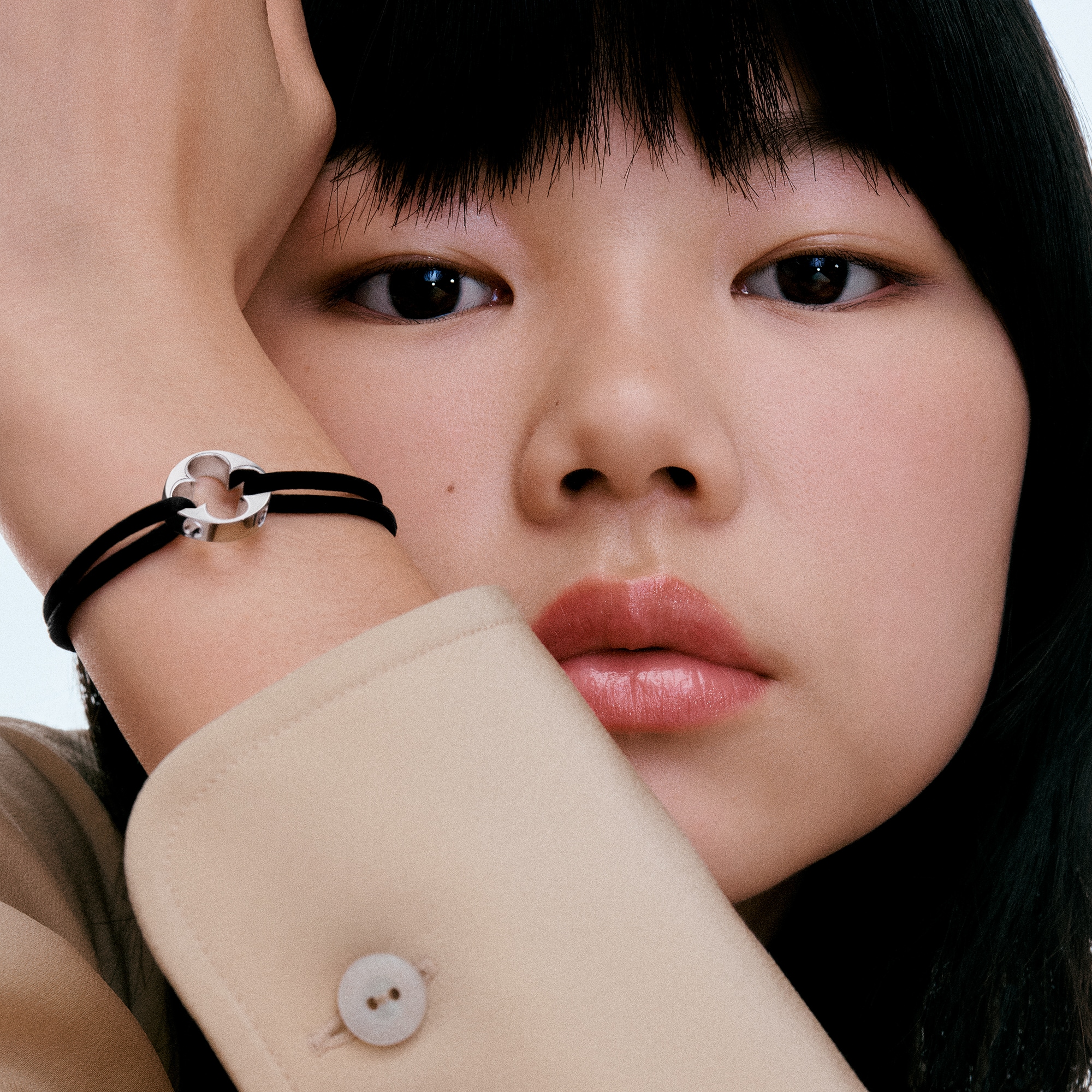 Empreinte Armband, Weißgold  Schmuck Kategorien Alle Schmuckstücke | LOUIS VUITTON (Zoom)