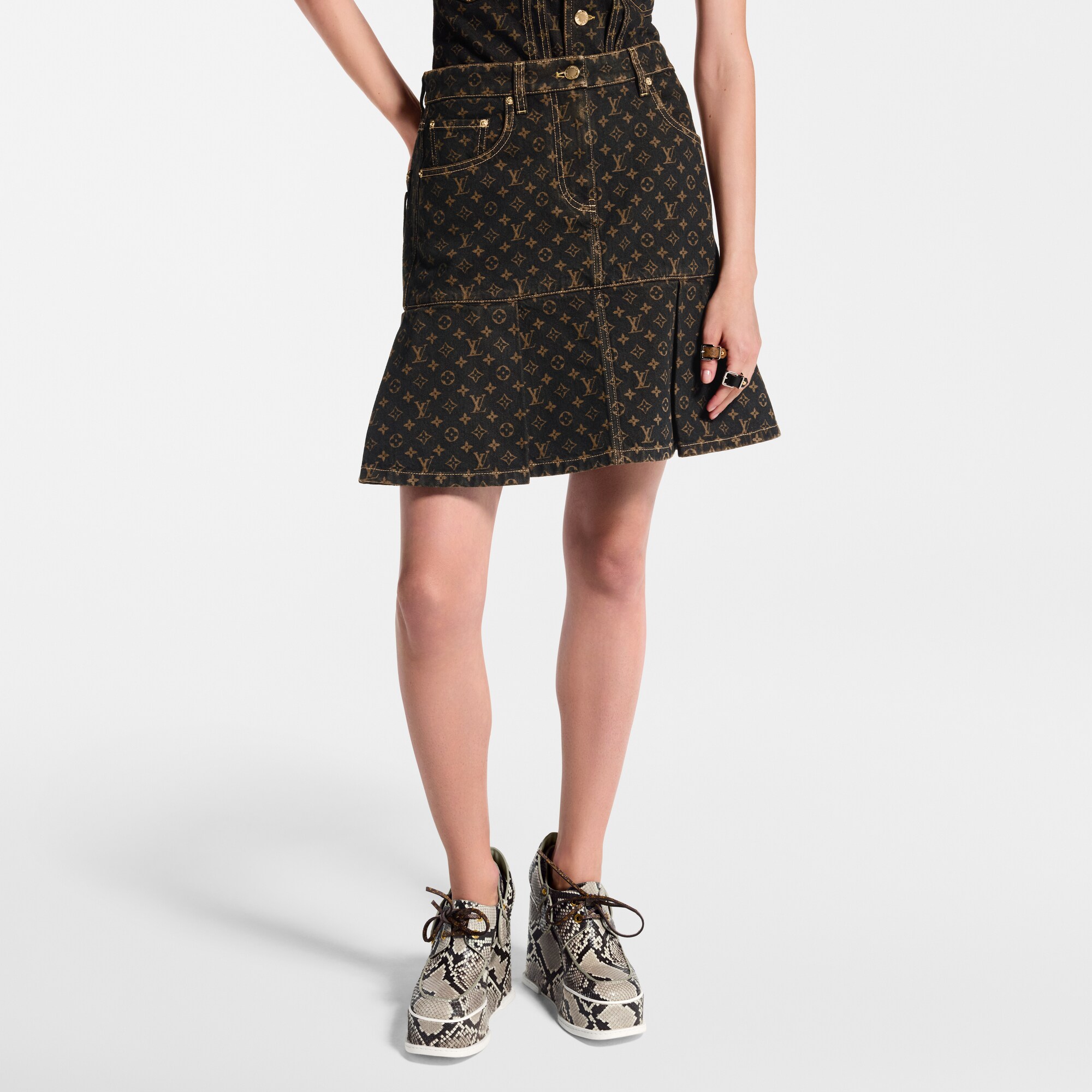 Faltenrock in Monogram Denim  Damen Ready to Wear Röcke und Shorts | LOUIS VUITTON (Zoom)
