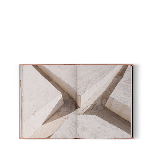 Fashion Eye Cretto di Burri Trunks, Reisen und Wohnen Bücher und Schreibaccessoires Fashion Eye | LOUIS VUITTON (Zoom)