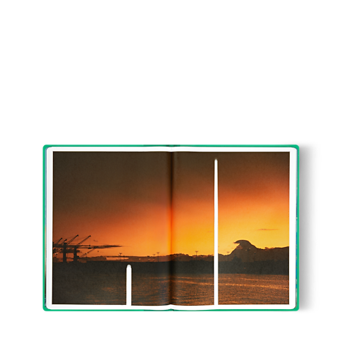 Fashion Eye Tahiti von Jonathan LLense Trunks, Reisen und Wohnen Bücher und Schreibaccessoires Fashion Eye | LOUIS VUITTON (Zoom)