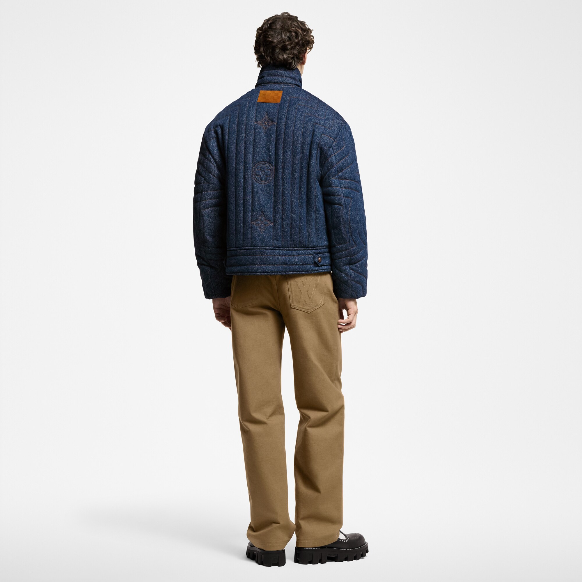 Gesteppte Jacke aus Denim  Herren Ready to Wear Jacken und Mäntel | LOUIS VUITTON (Zoom)