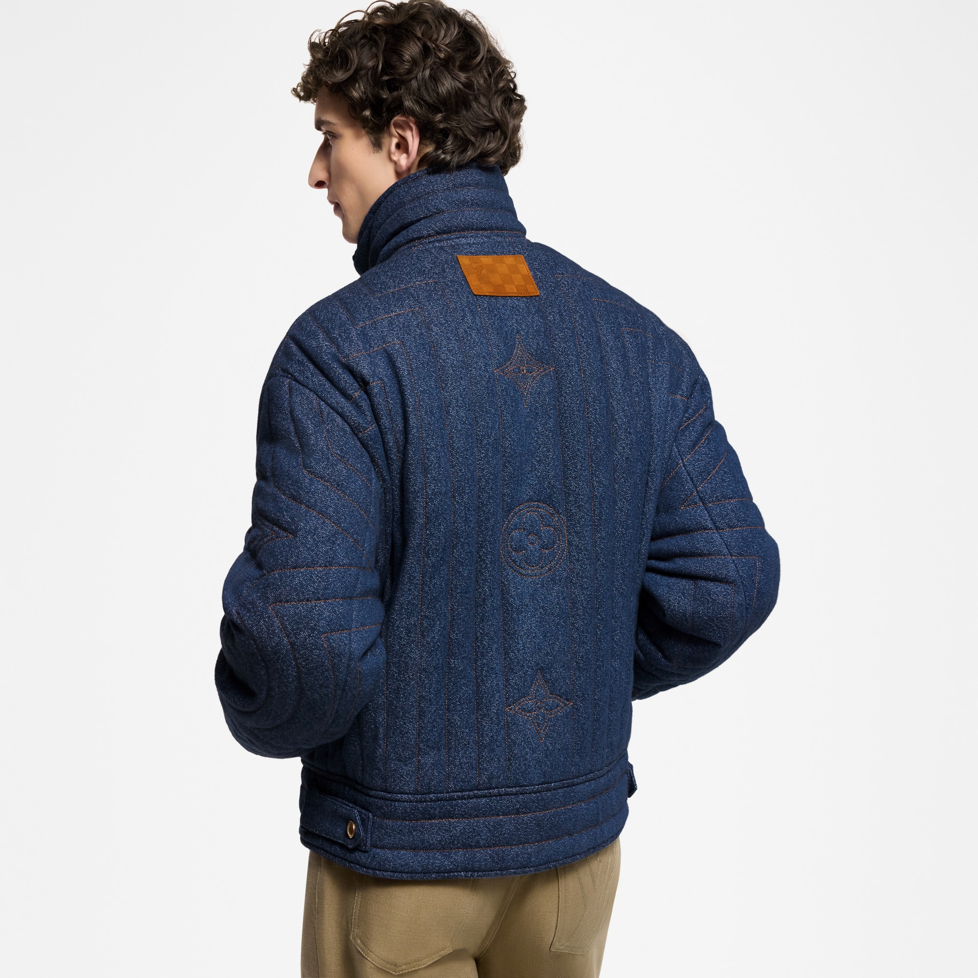 Gesteppte Jacke aus Denim  Herren Ready to Wear Jacken und Mäntel | LOUIS VUITTON (Zoom)