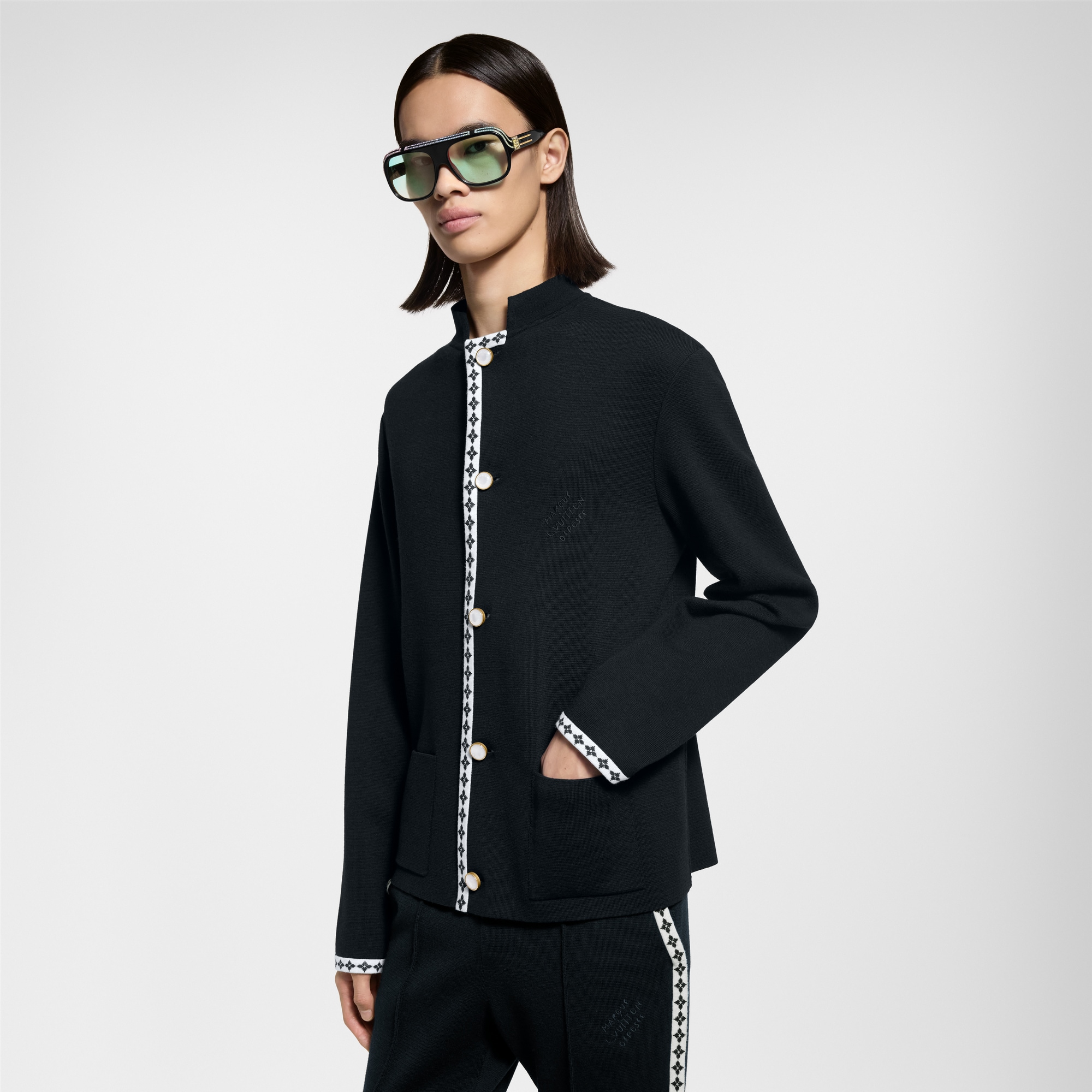 Gestrickter Blazer aus Wolle im Preppy-Stil  Herren Ready to Wear Vollständige Ready to Wear | LOUIS VUITTON (Zoom)