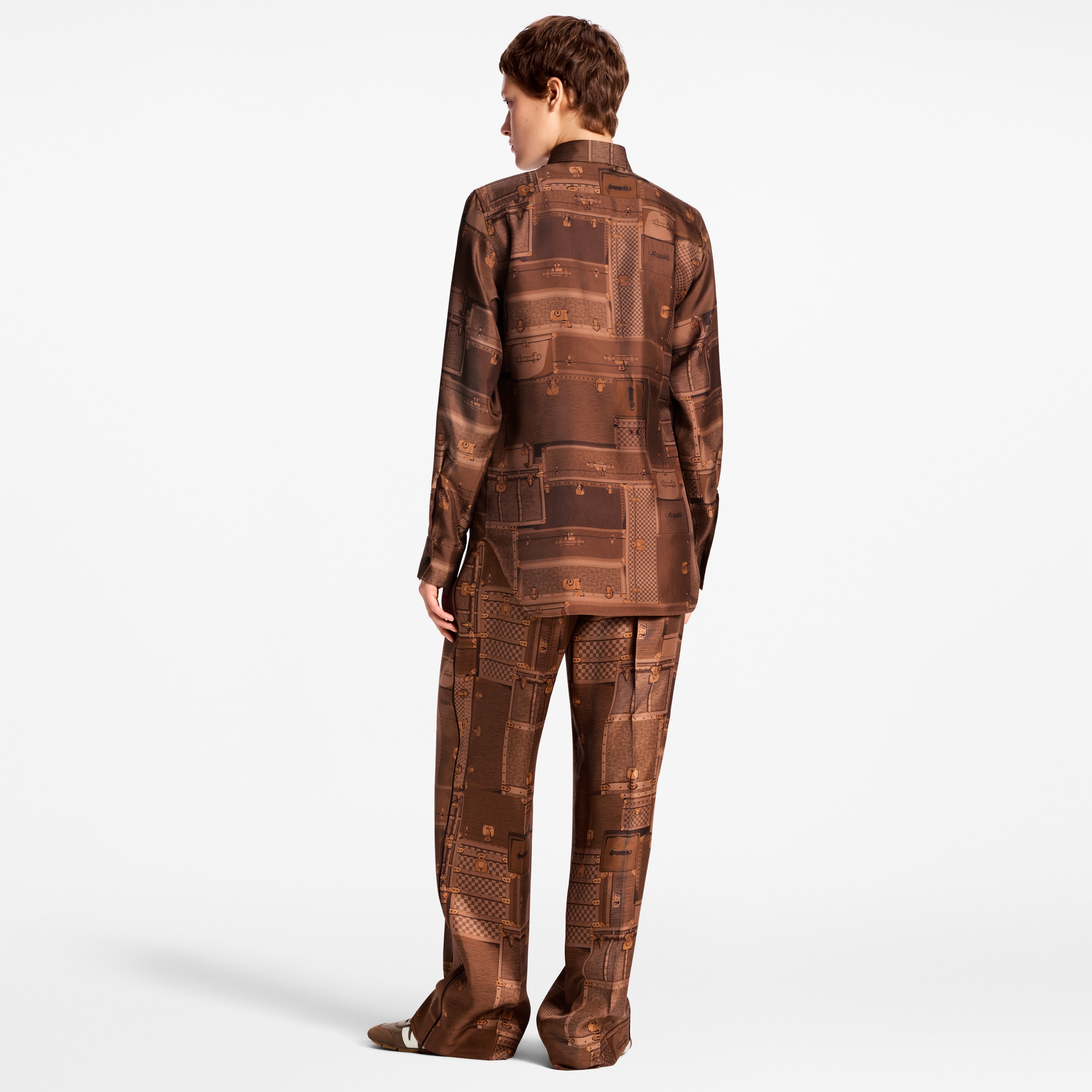 Hemd aus Seide mit Koffer-Motiv  Damen Ready to Wear Tops | LOUIS VUITTON (Zoom)