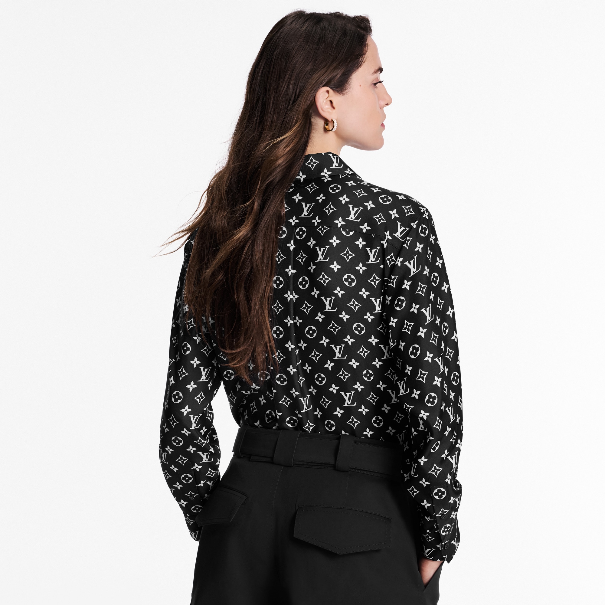 Hemd aus Seide mit Monogram  Damen Ready to Wear Tops | LOUIS VUITTON (Zoom)