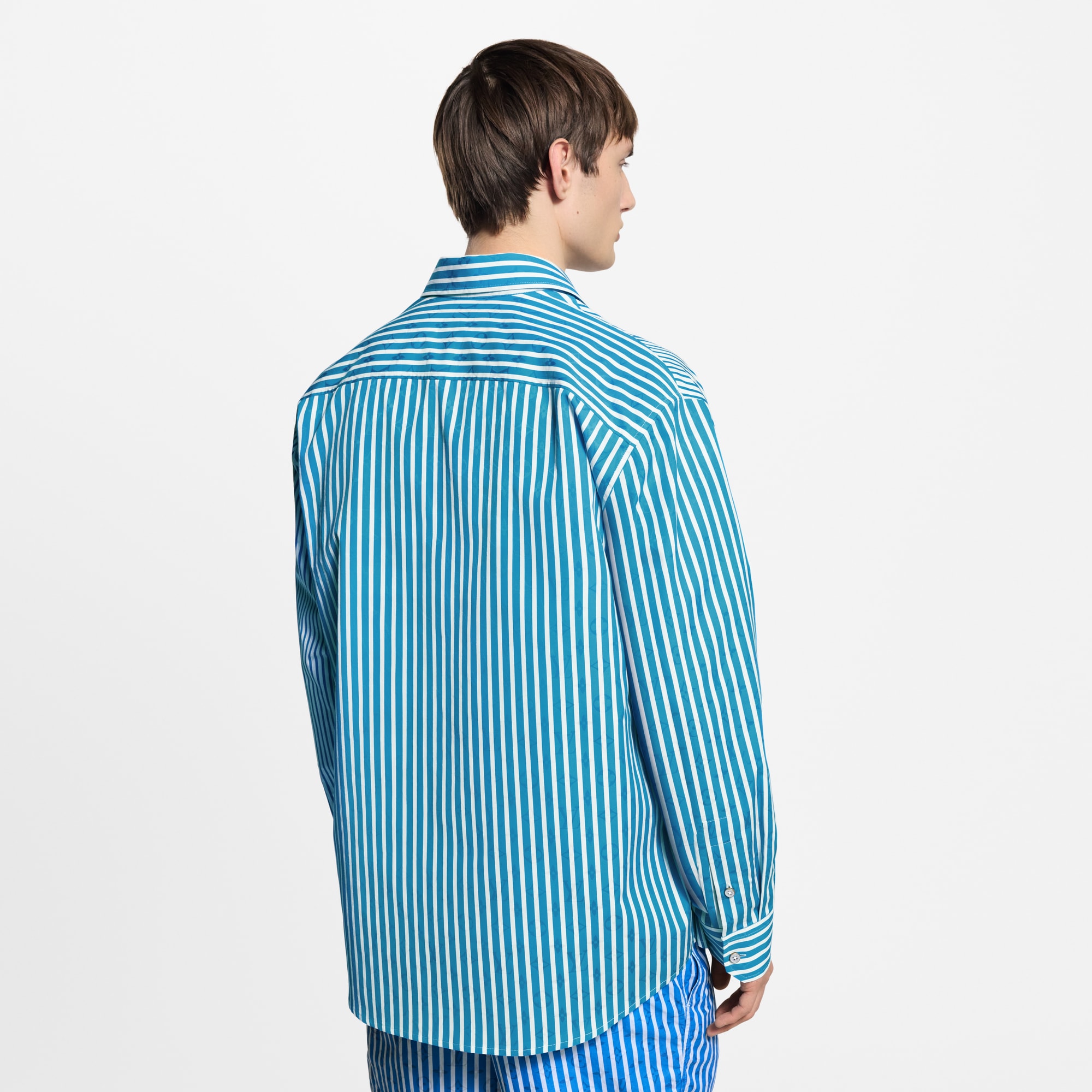 Hemd mit gestreiftem Patchwork-Motiv und Monogram  Herren Ready to Wear Hemden | LOUIS VUITTON (Zoom)