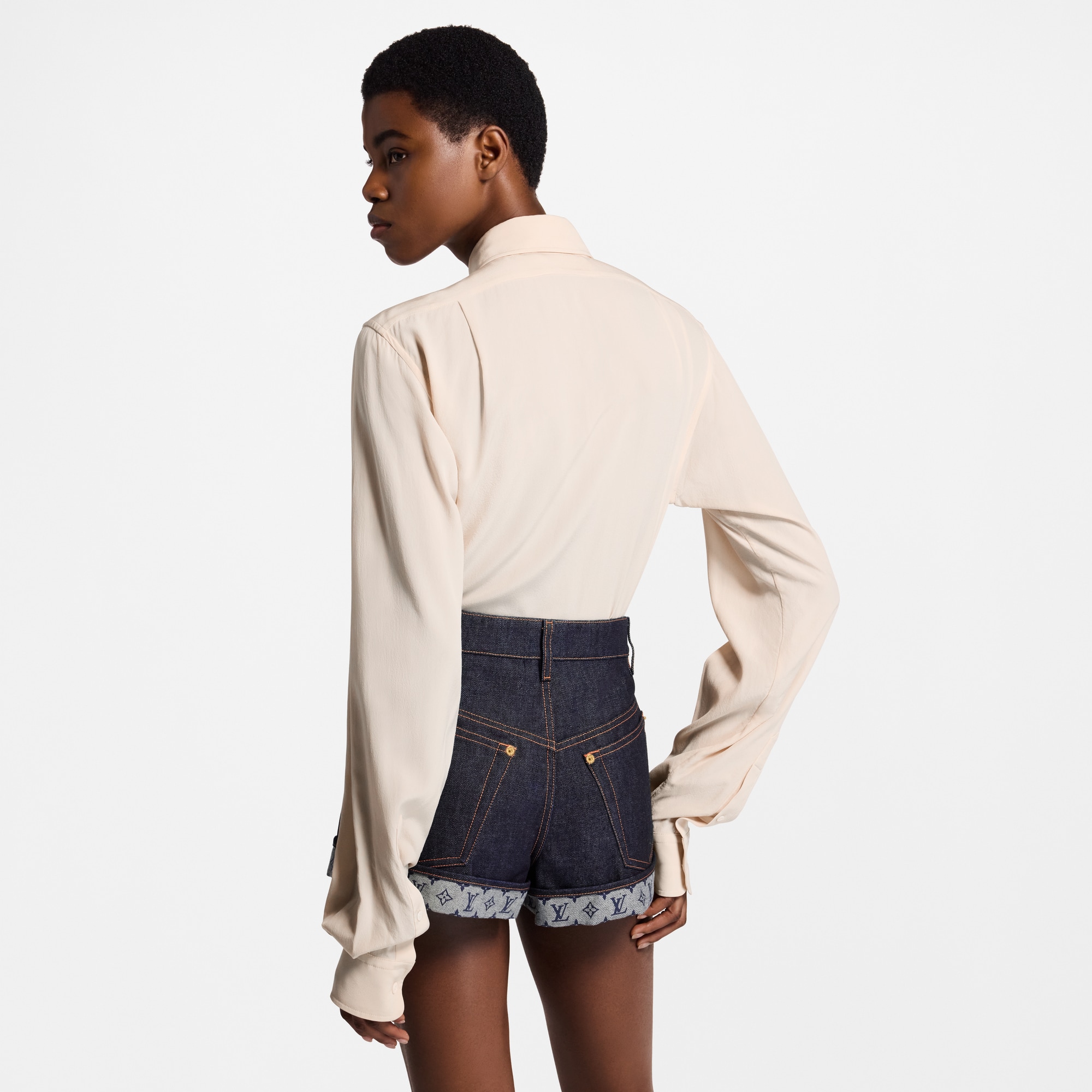 Hemd mit Monogram-Akzent  Damen Ready to Wear Tops | LOUIS VUITTON (Zoom)