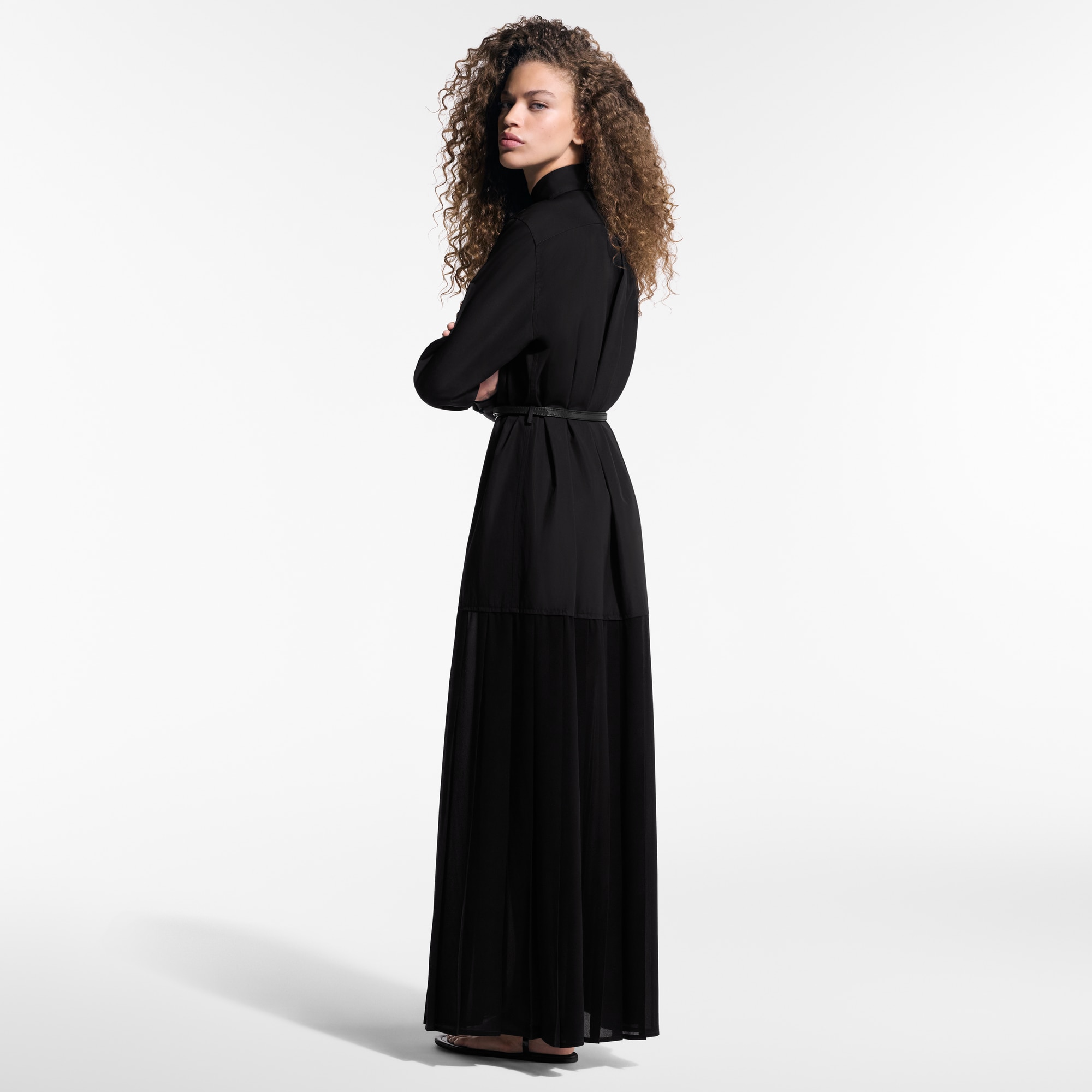 Hemdkleid mit leicht transparentem Einsatz  Damen Ready to Wear Kleider | LOUIS VUITTON (Zoom)