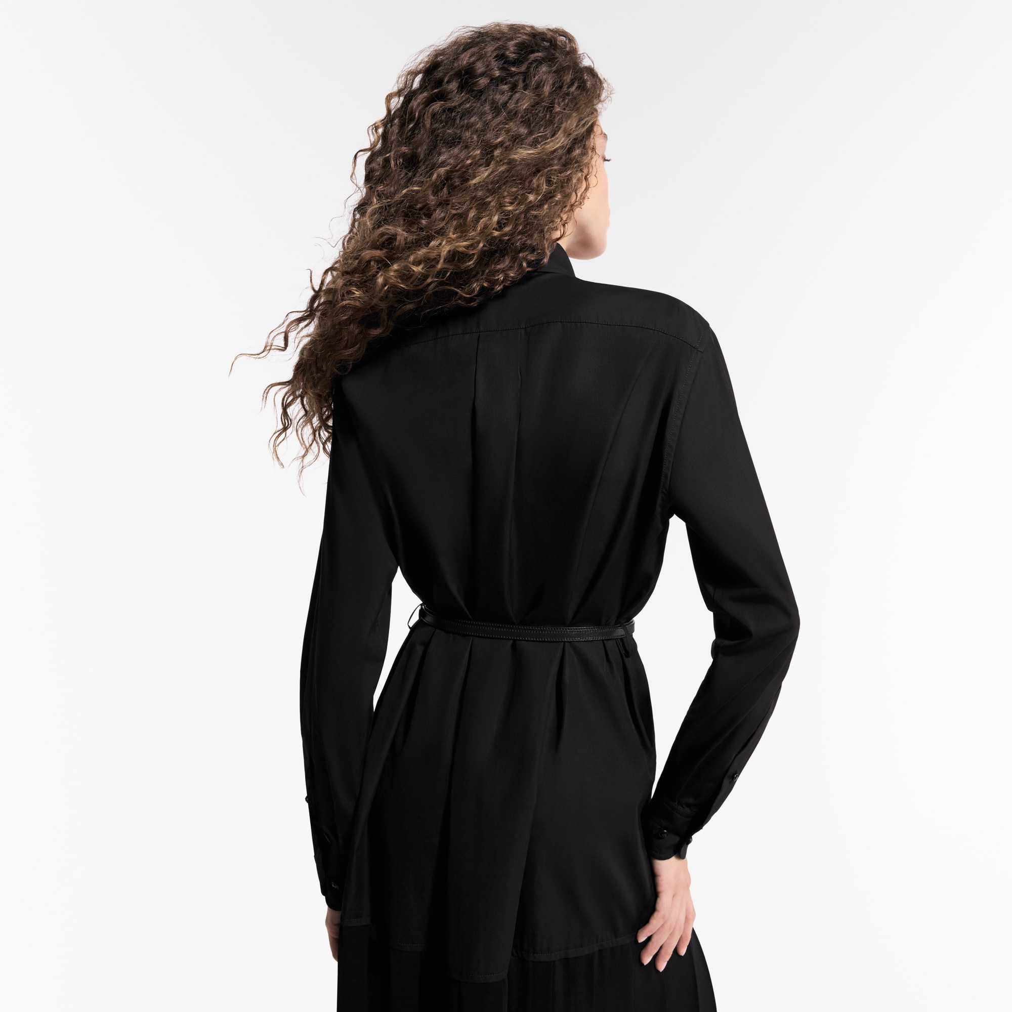 Hemdkleid mit leicht transparentem Einsatz  Damen Ready to Wear Kleider | LOUIS VUITTON (Zoom)