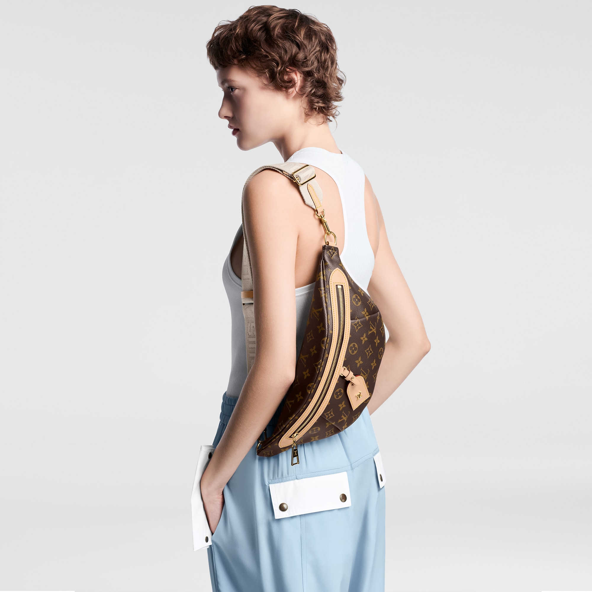 High Rise Bumbag Monogram Canvas Damen Handtaschen Alle Handtaschen | LOUIS VUITTON (Zoom)
