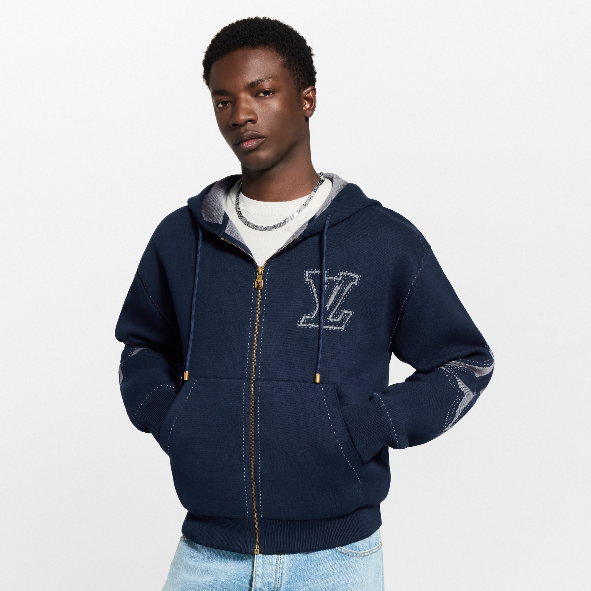 Hoodie aus Baumwolle mit Intarsien, grafischen Details und Reißverschluss  Herren Ready to Wear Vollständige Ready to Wear | LOUIS VUITTON (Zoom)