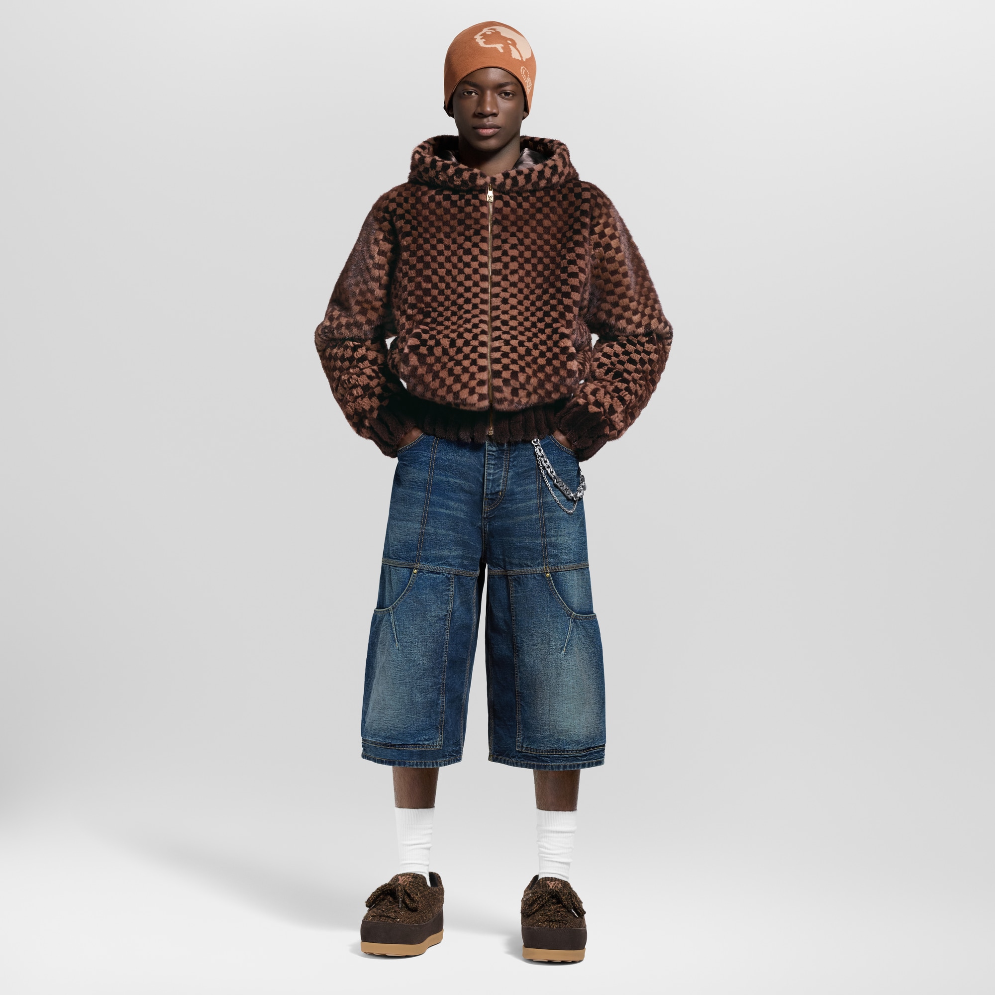 Hoodie aus Pelz mit Reißverschluss, Damier-Motiv und Intarsien  Herren Ready to Wear Vollständige Ready to Wear | LOUIS VUITTON (Zoom)